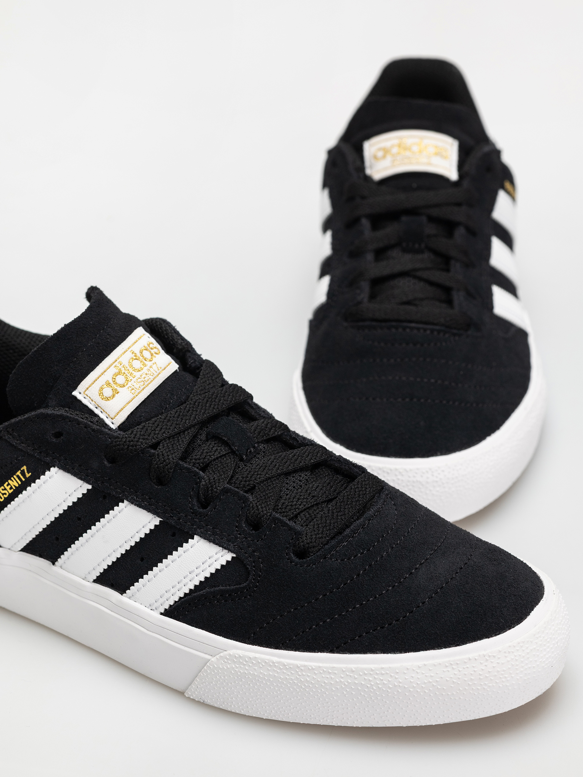 adidas Busenitz Vulc II Schuhe (cblack/ftwwht/gum4)