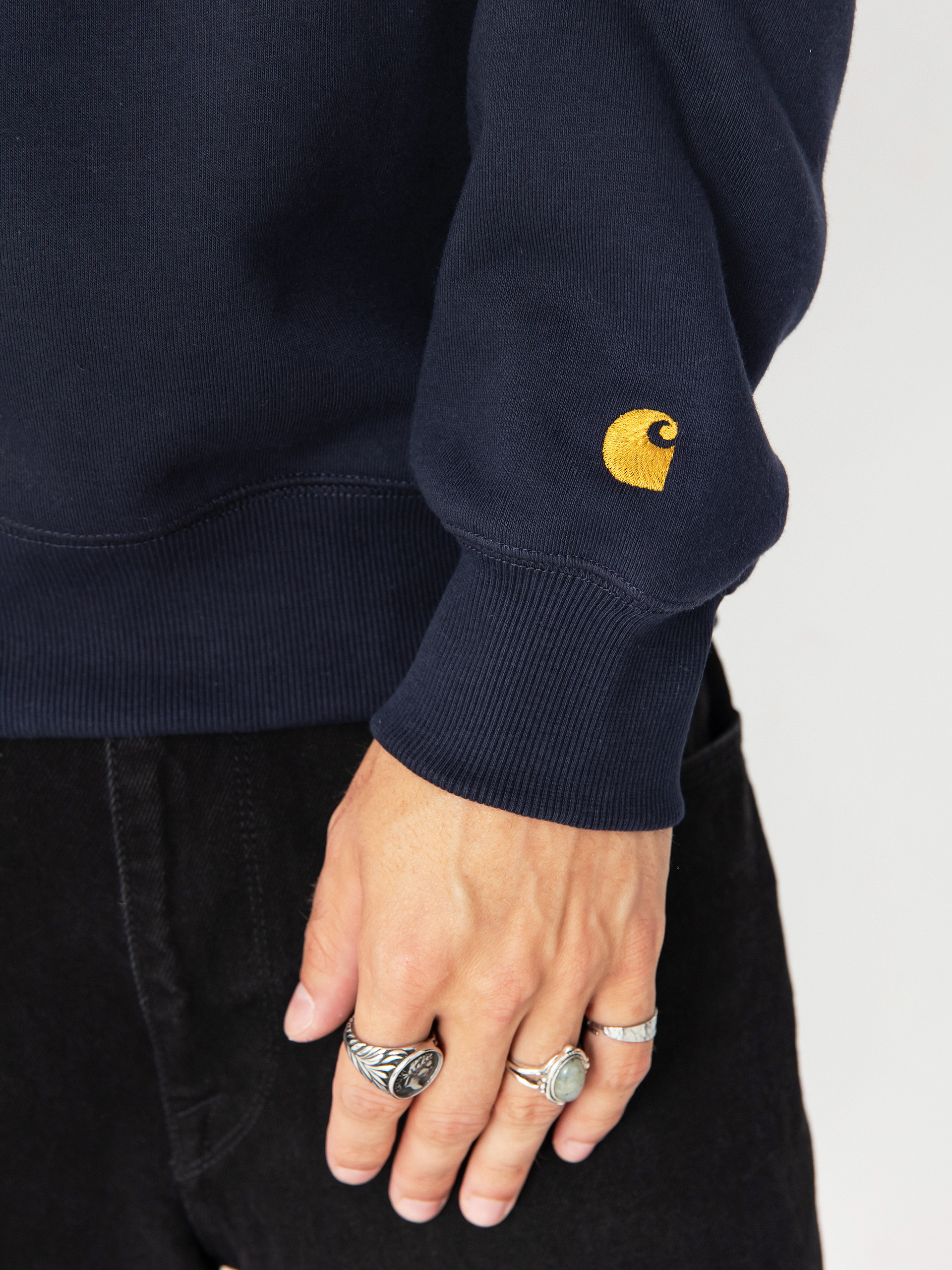 Carhartt WIP Sweatshirt Chase (dark navy/gold)