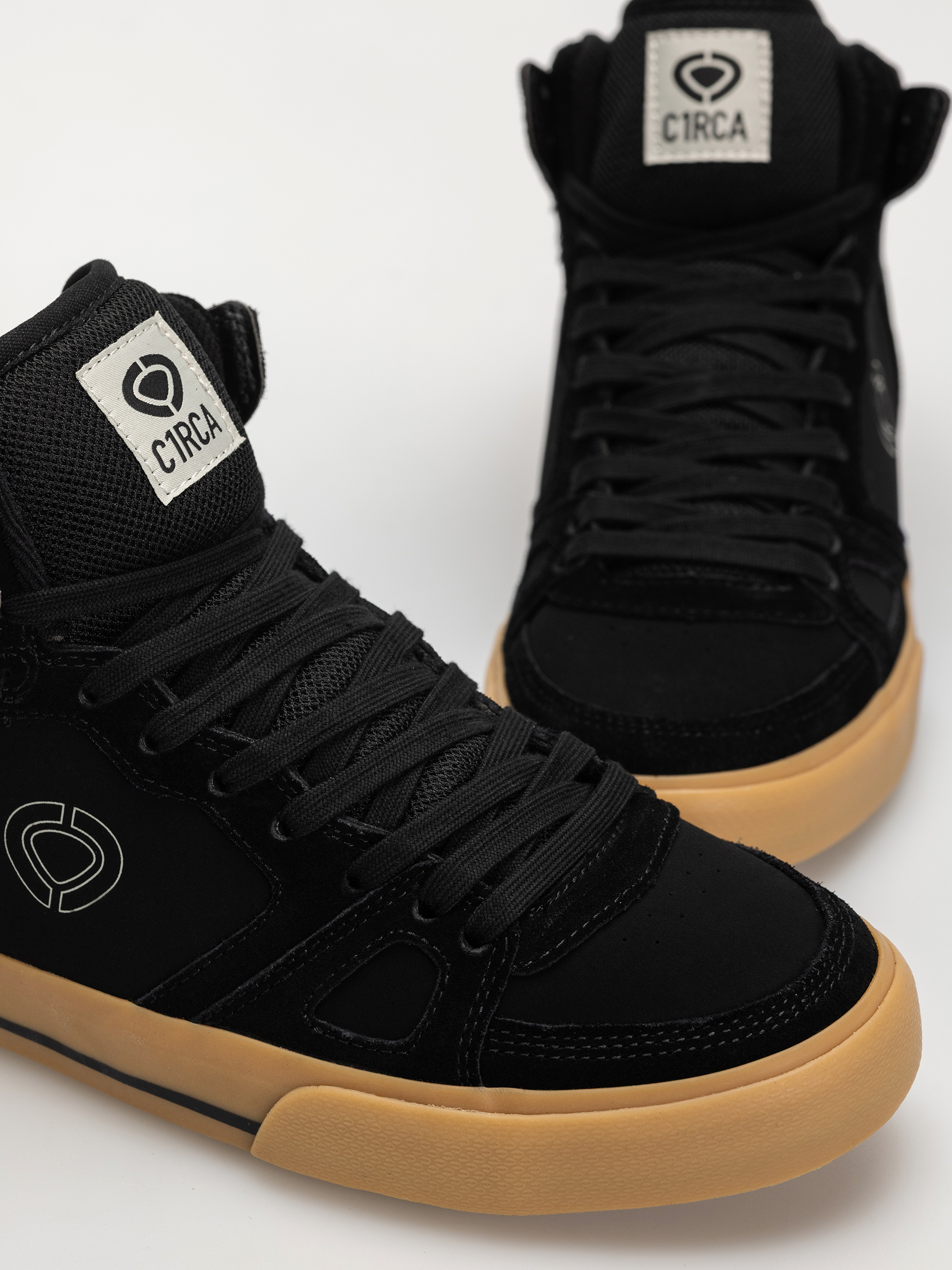 Circa 99 Vulc Hi Schuhe (black/gum/suede/mesh)
