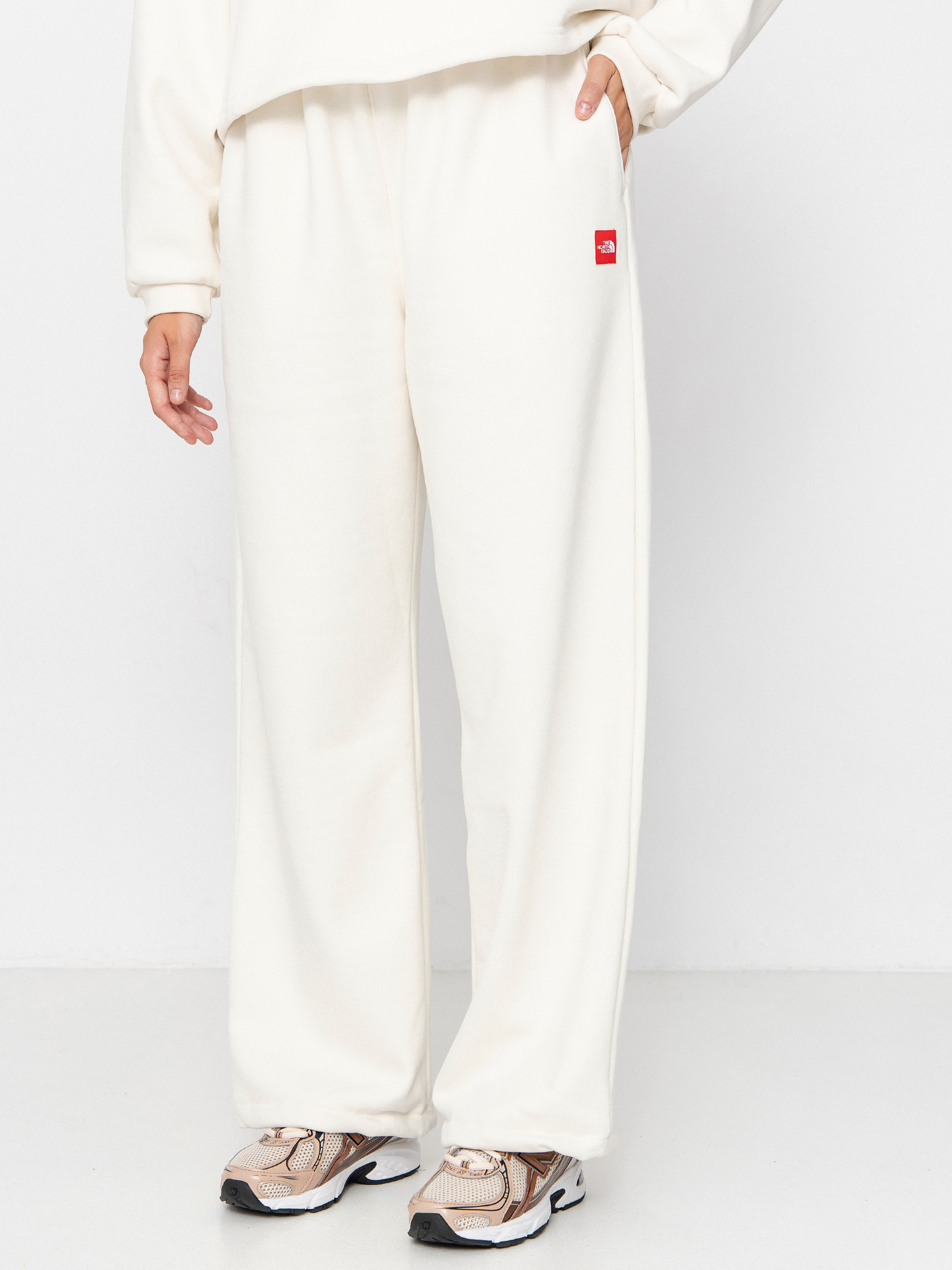 The North Face Red Box Pants (white dune)