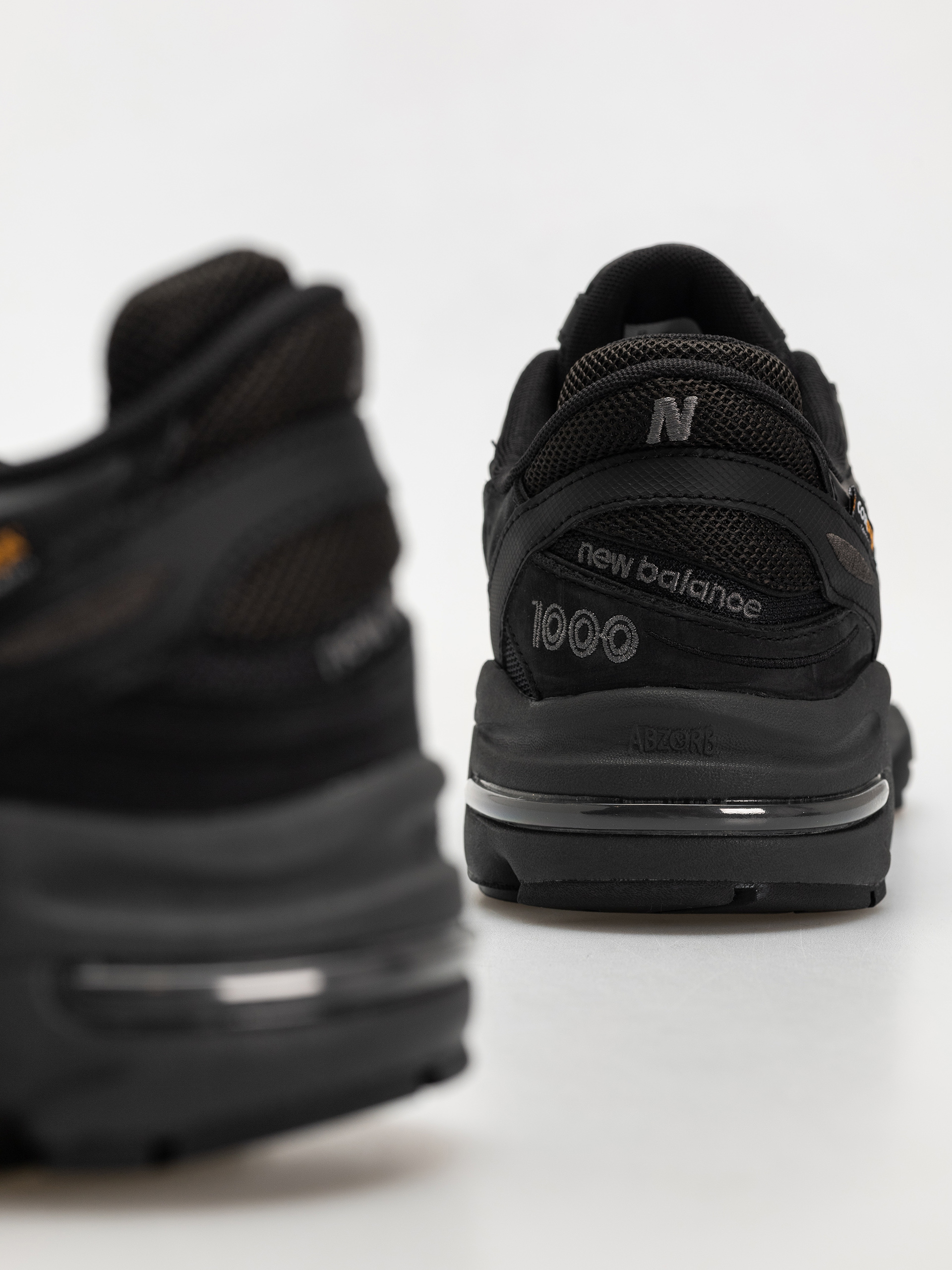New Balance 1000 Shoes (black)