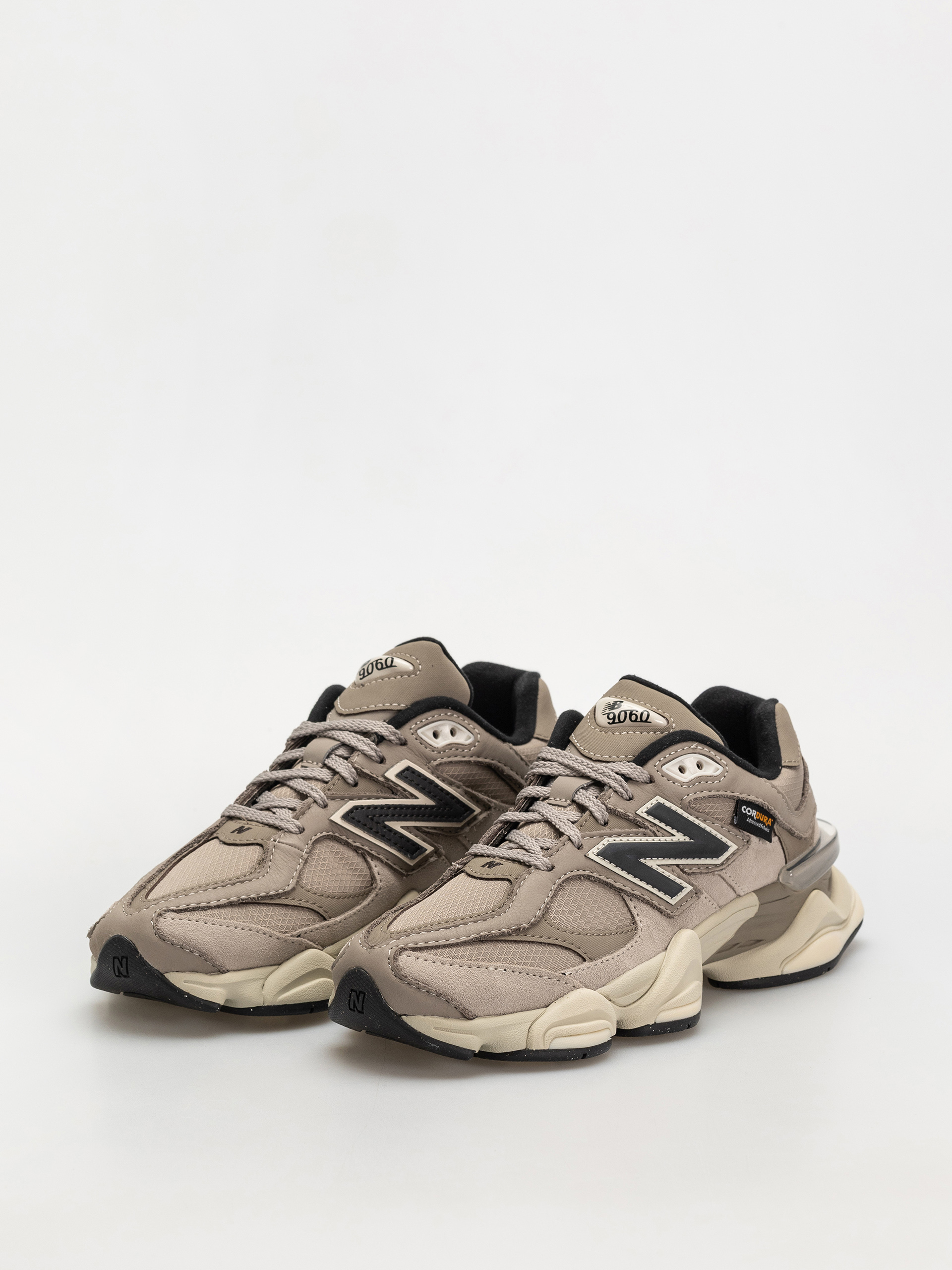New Balance 9060 Shoes (arid stone)