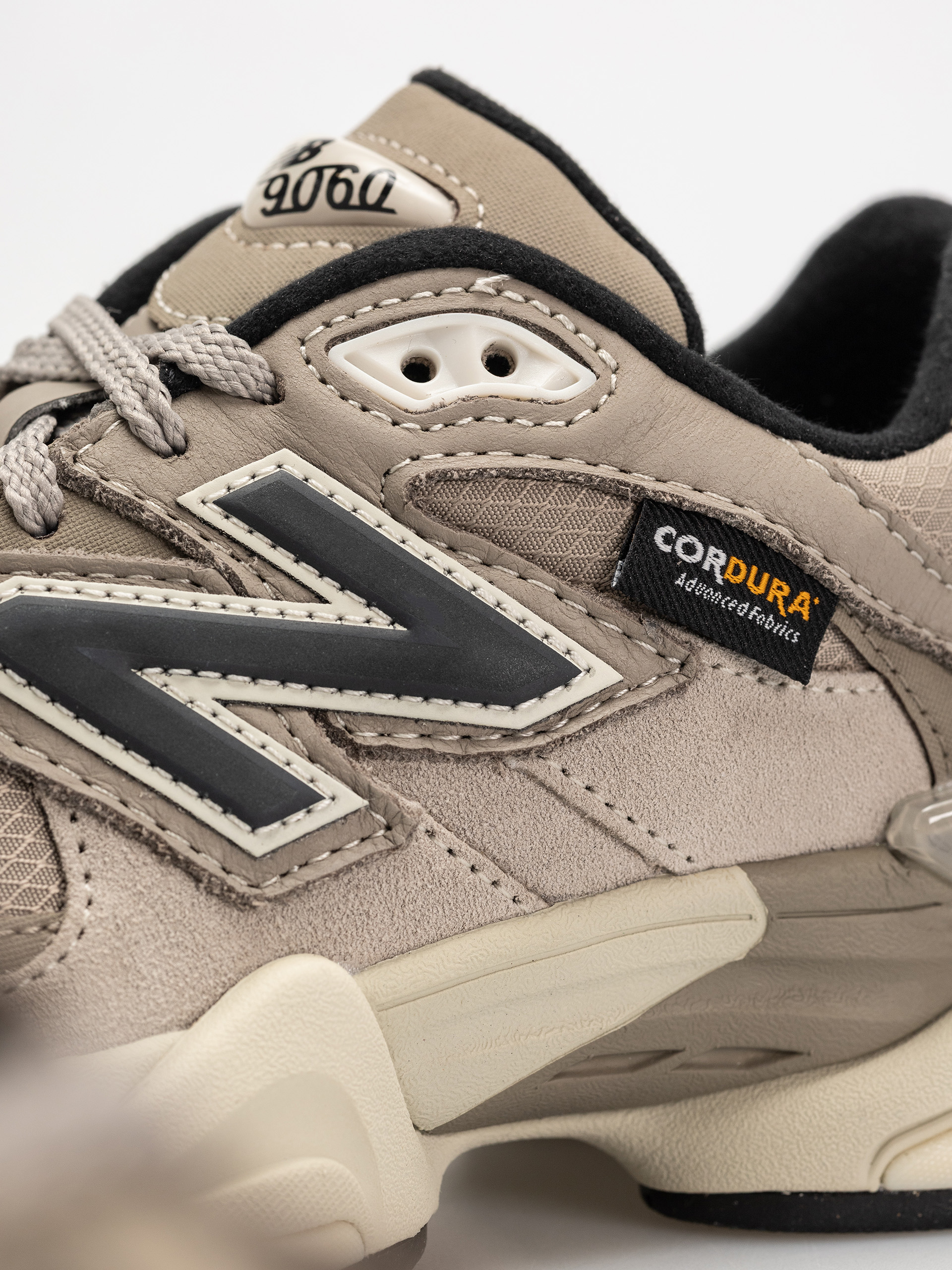 New Balance 9060 Schuhe (arid stone)