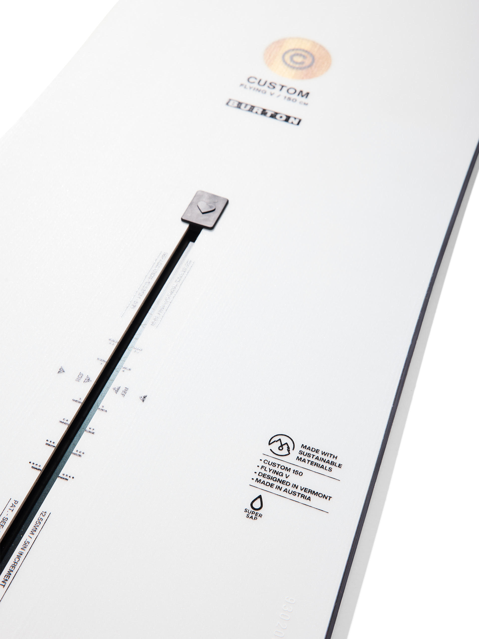 Mens Burton Snowboard Custom Flying V (white)