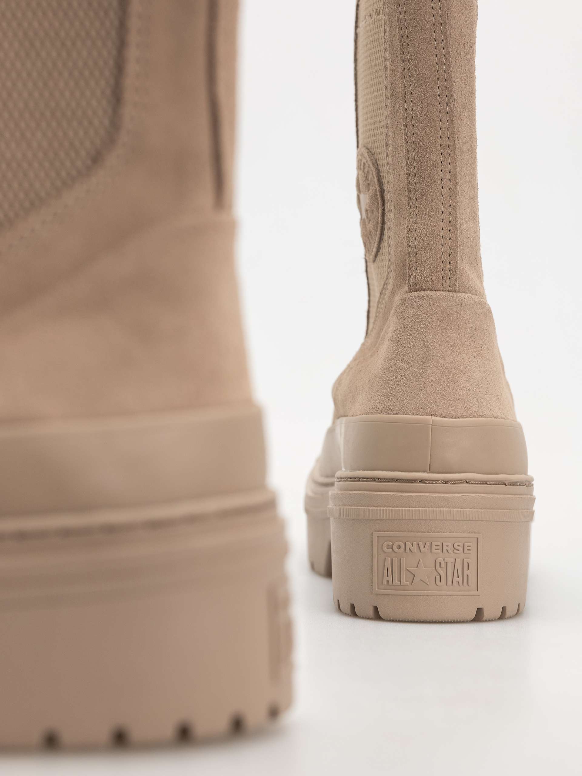 Converse Chuck Taylor All Star Lugged Heel Chelsea Wmn Schuhe (sand/chocolate)