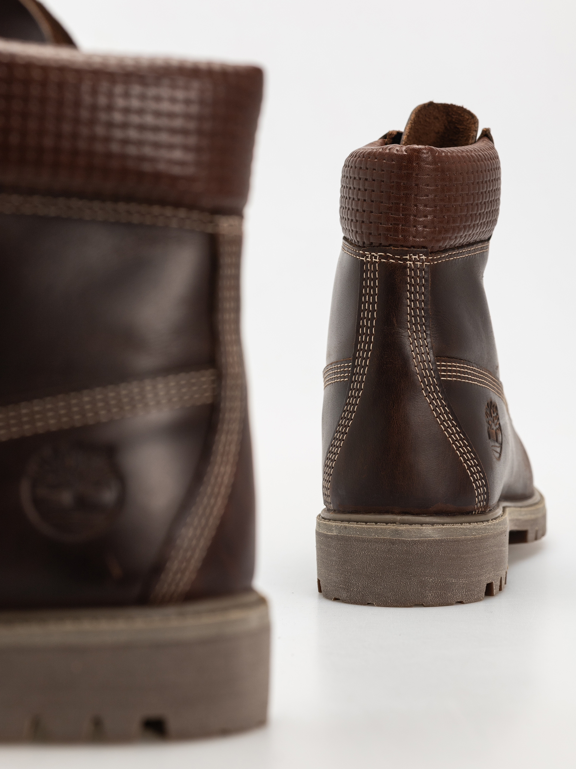 Timberland Premium 6 Inch winter shoes (md brown full grain w blk)