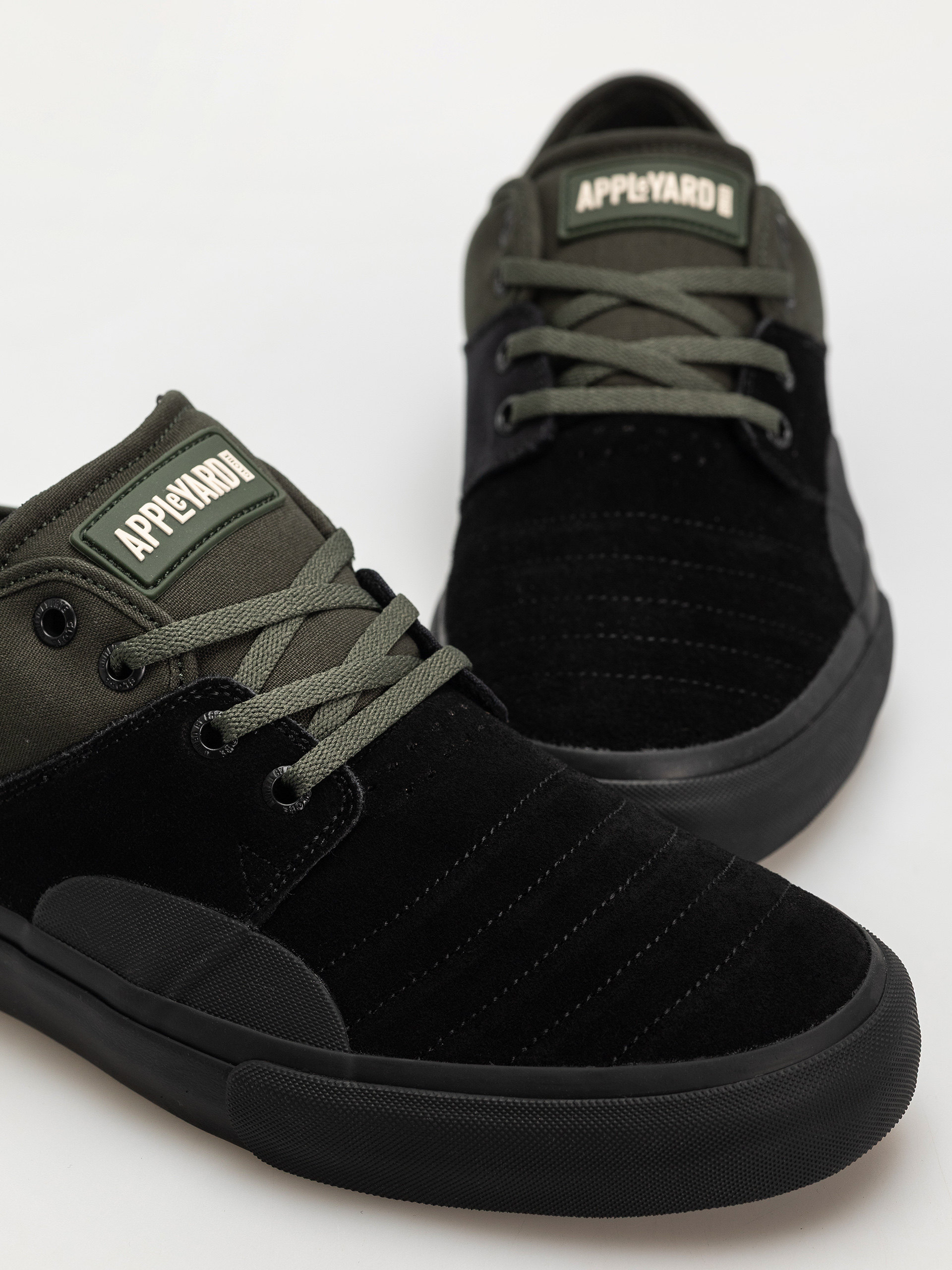 Globe Mahalo Plus Shoes (black/pine)