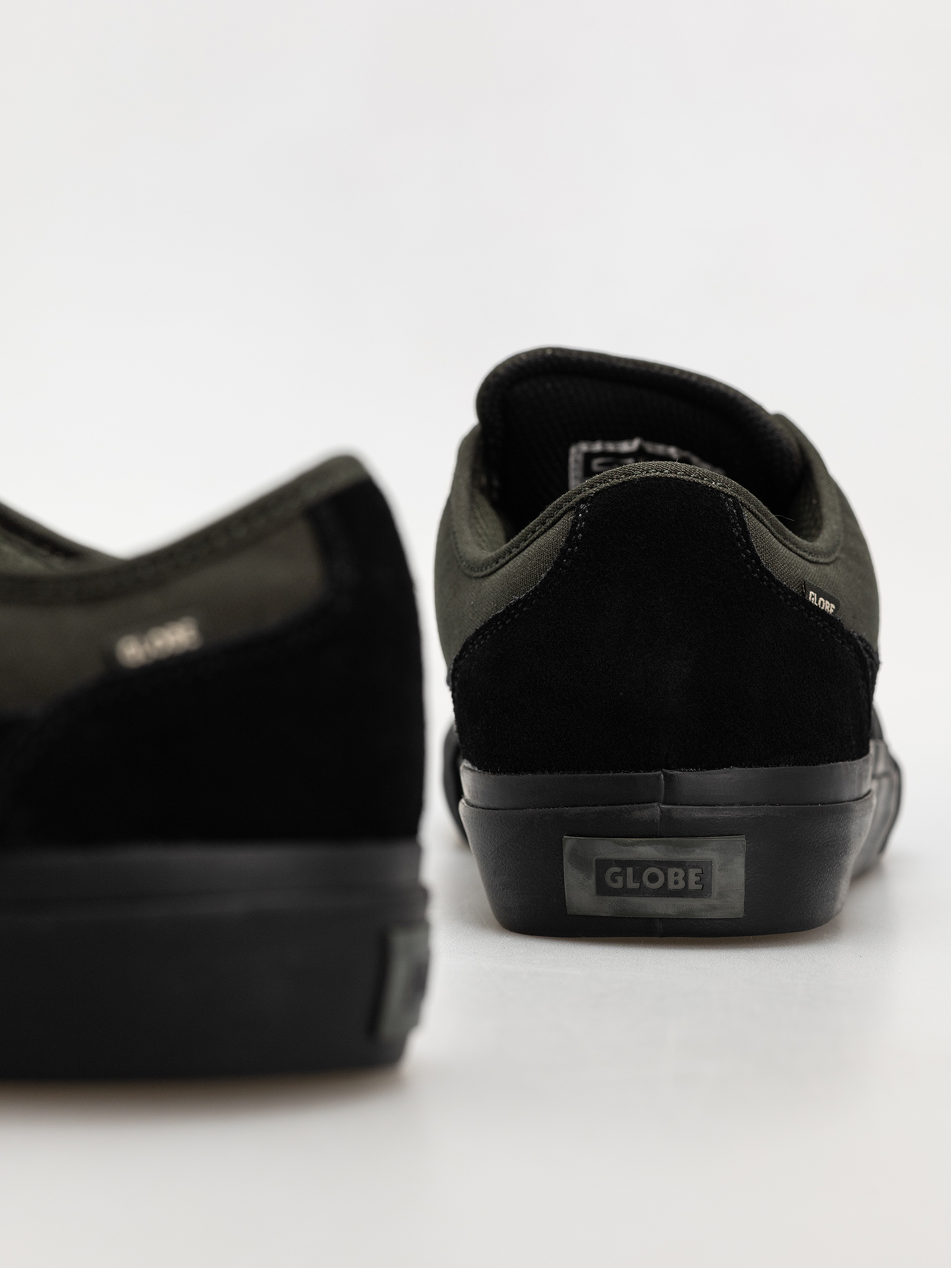 Globe Mahalo Plus Schuhe (black/pine)