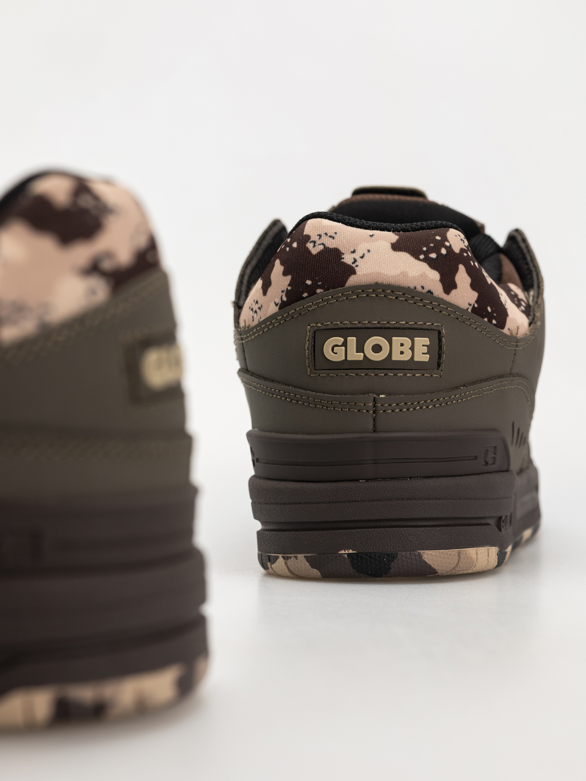 Globe Fusion Shoes (mud/camo)