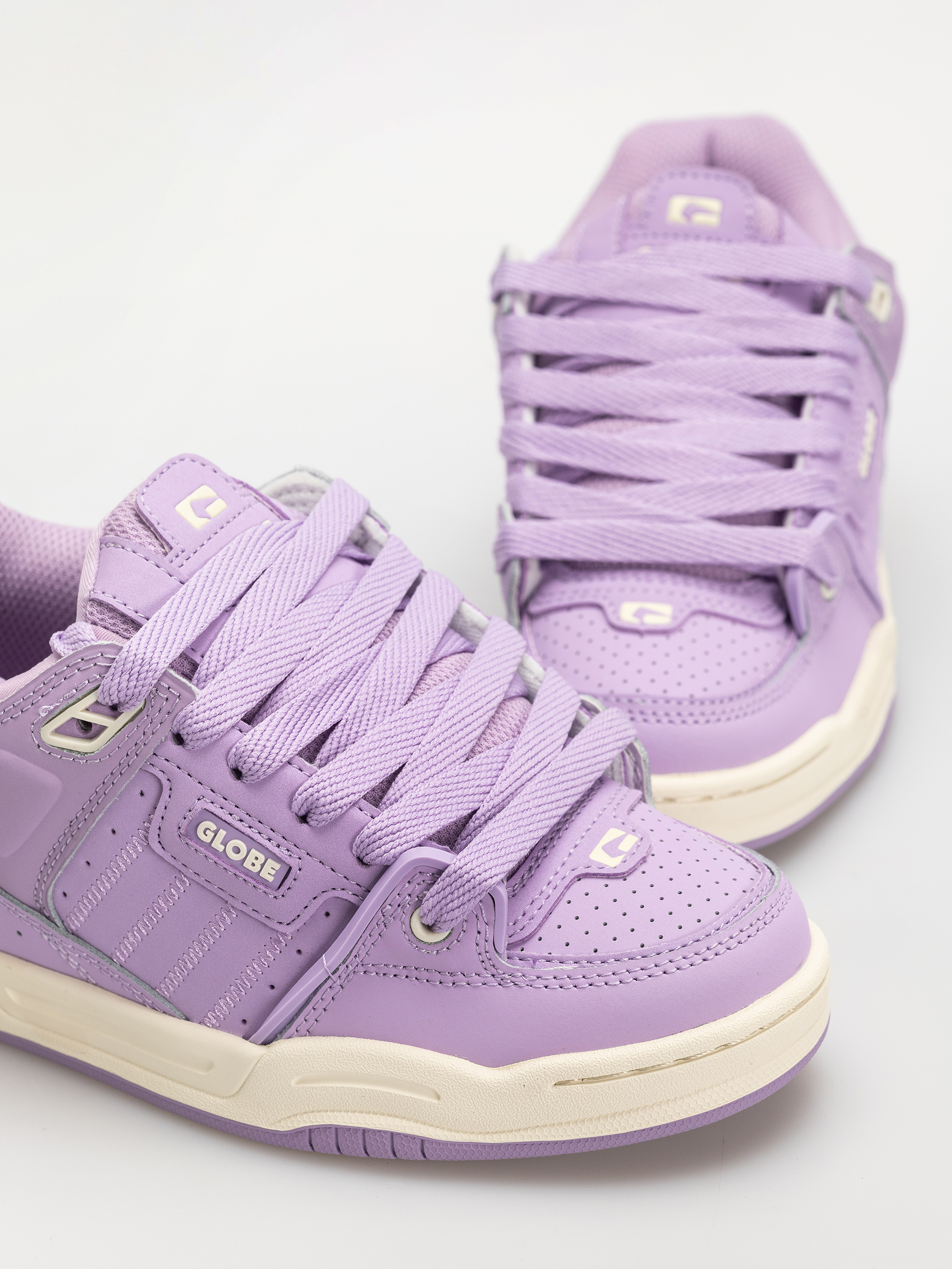 Globe Fusion Shoes (lilac/cream)