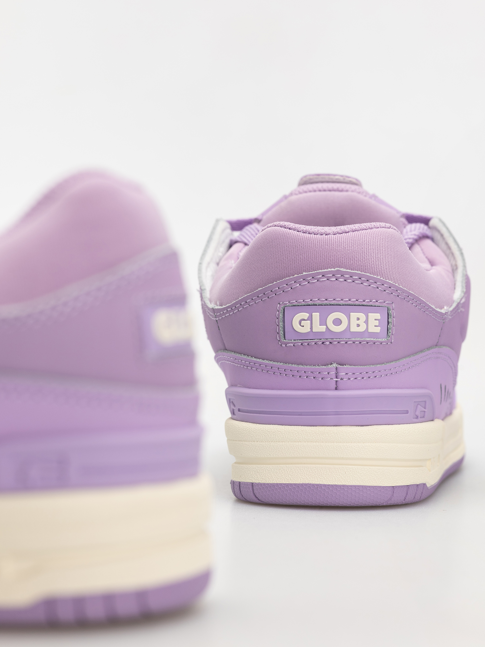 Globe Fusion Shoes (lilac/cream)
