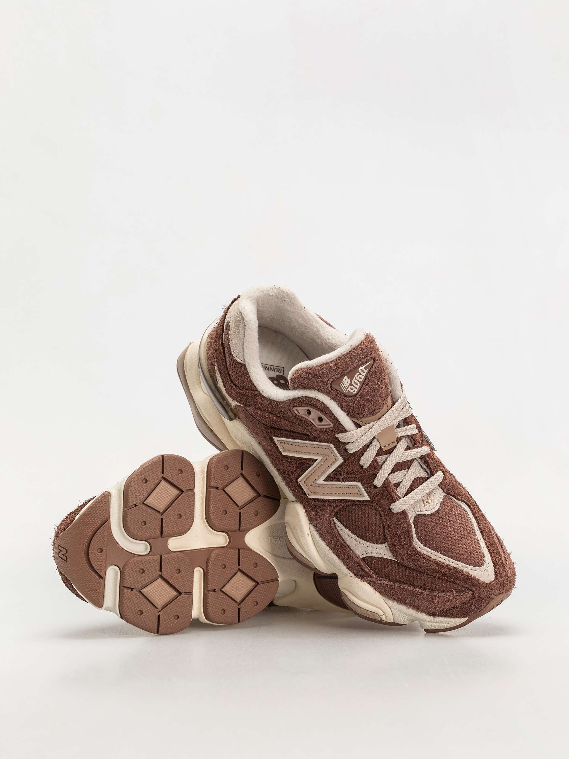 New Balance 9060 Shoes (rich oak)