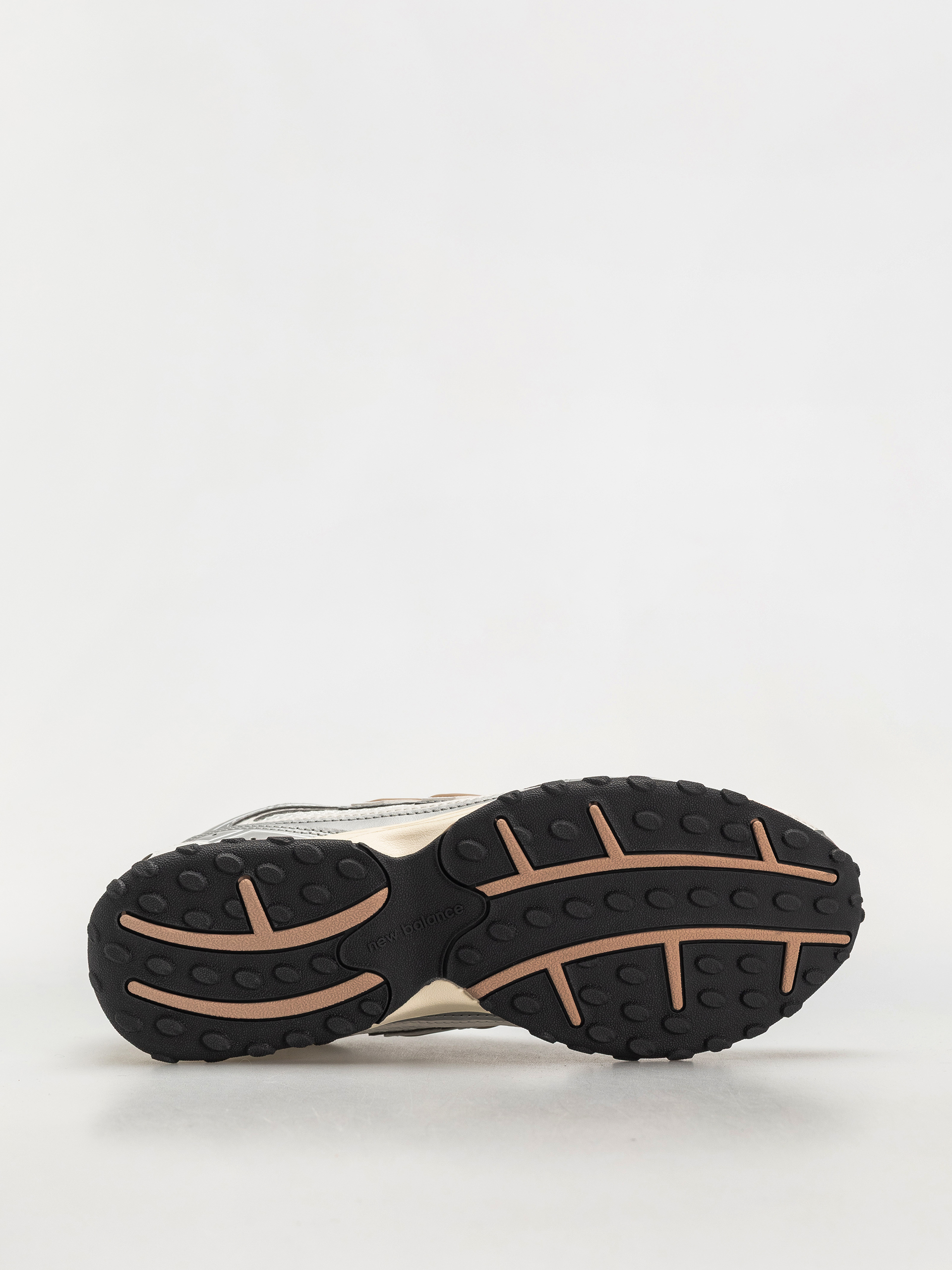 New Balance 204 Shoes (silver metallic)