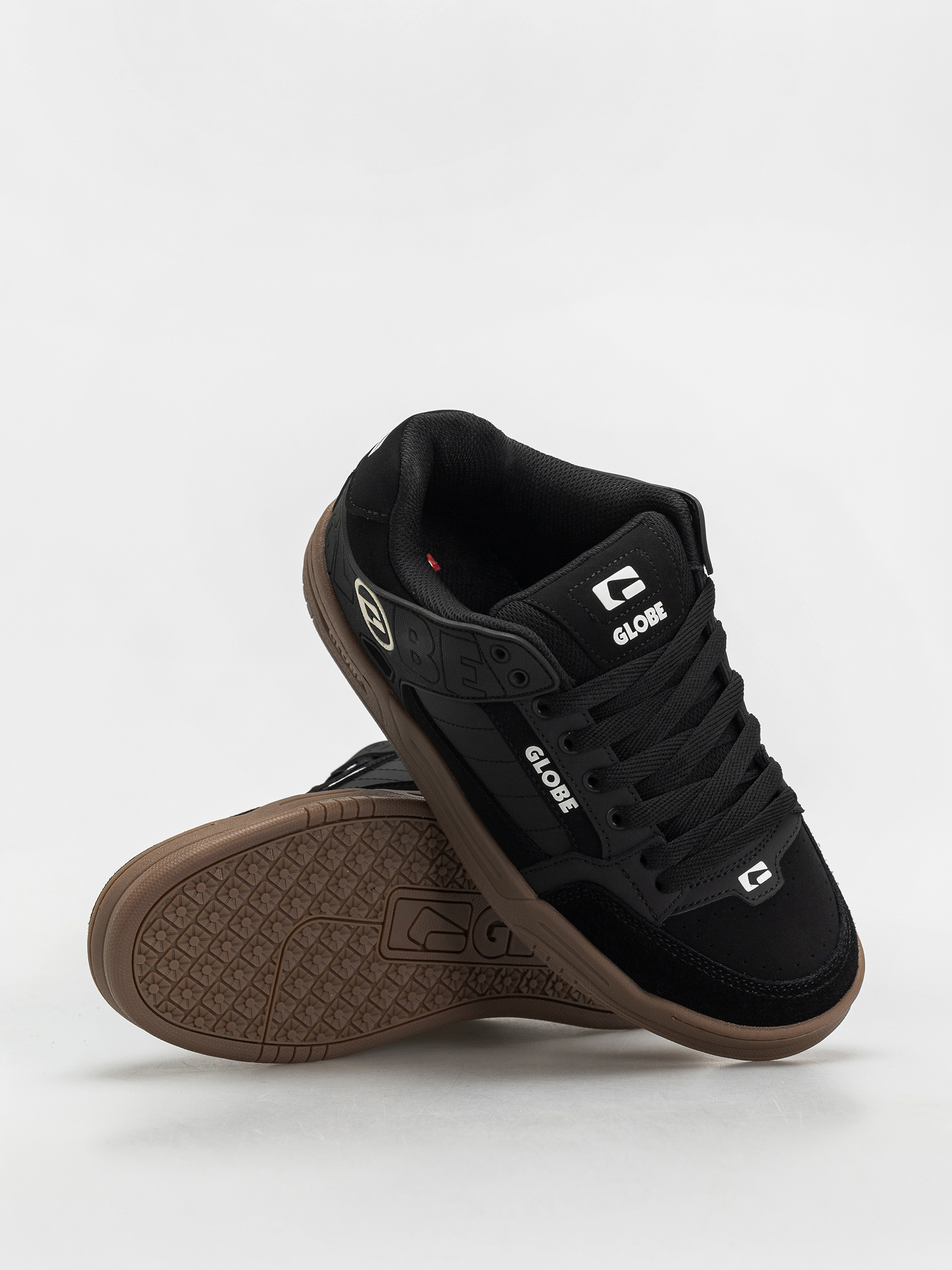 Globe Tilt Shoes (onyx/gum)