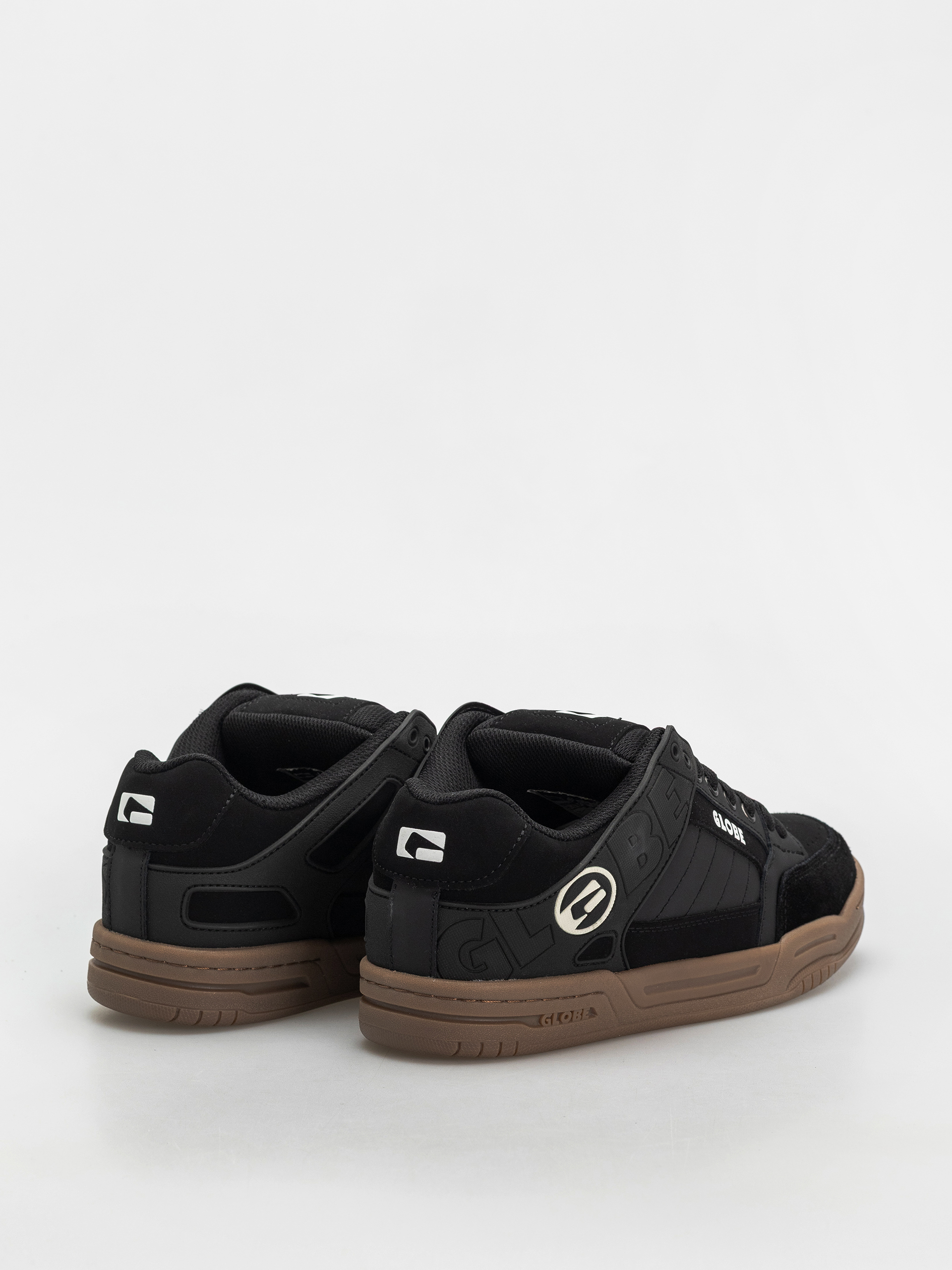 Globe Tilt Shoes (onyx/gum)