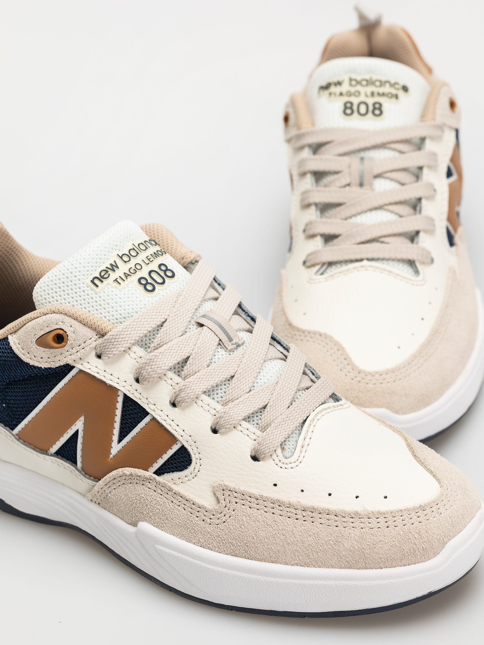 New Balance Schuhe 808 (beige)