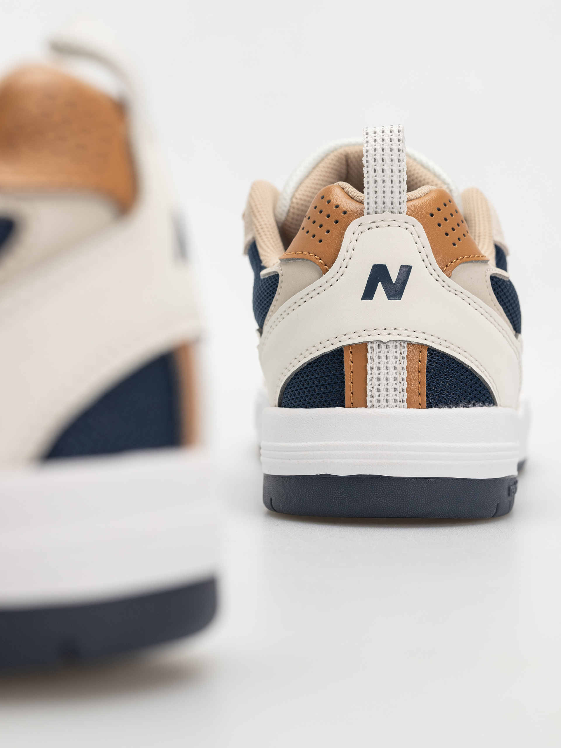 New Balance Schuhe 808 (beige)