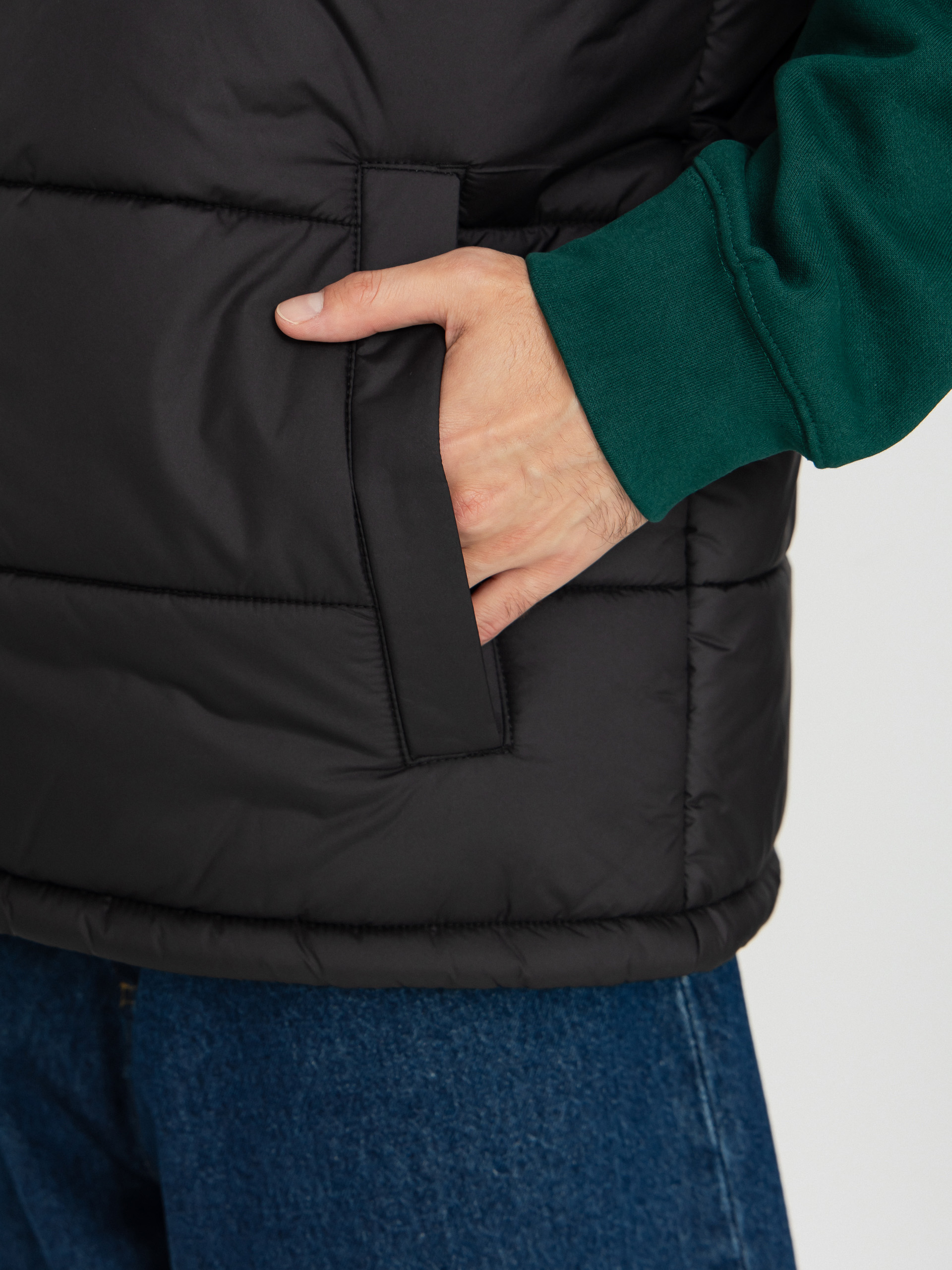 Vans Mte Hillgate Vest Weste (black)