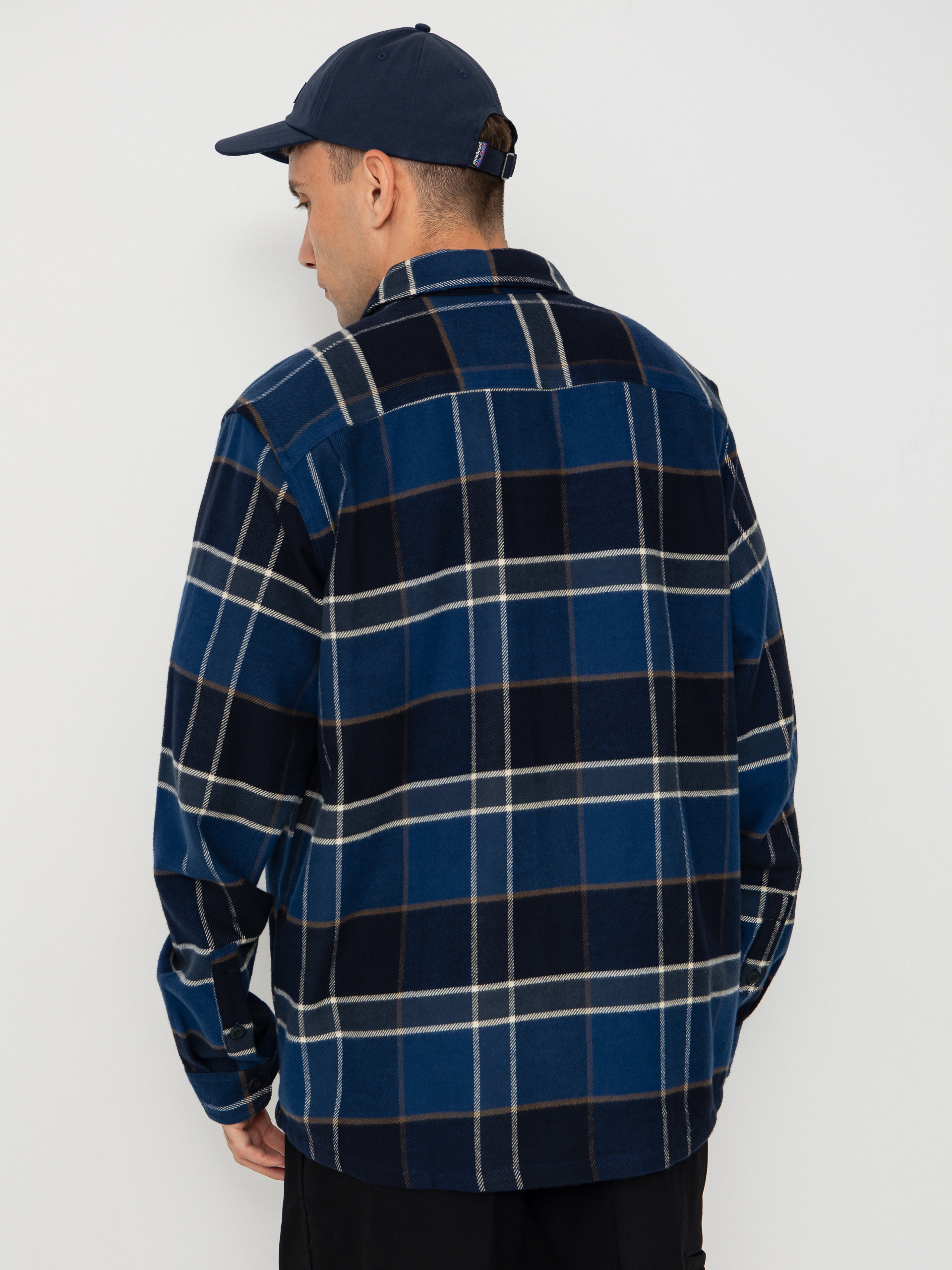 Patagonia Fjord Flannel Shirt (cycles sunken blue)
