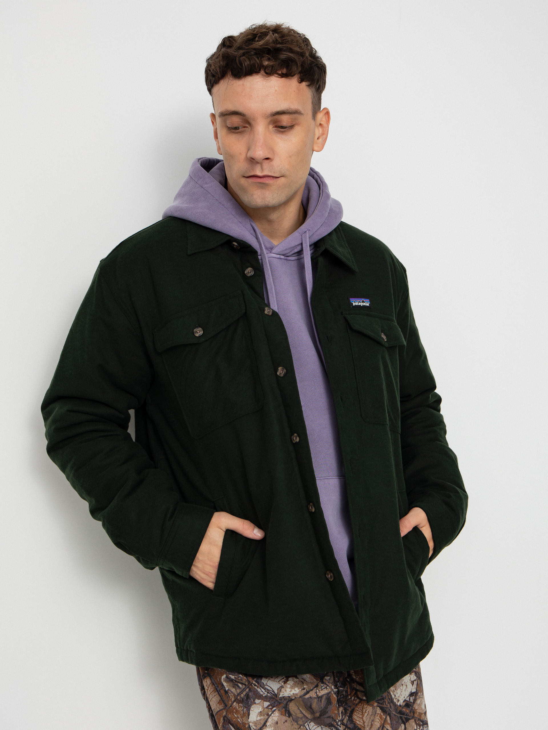 Patagonia Shirt LW Insulated Fjord Flannel - black (old growth green)