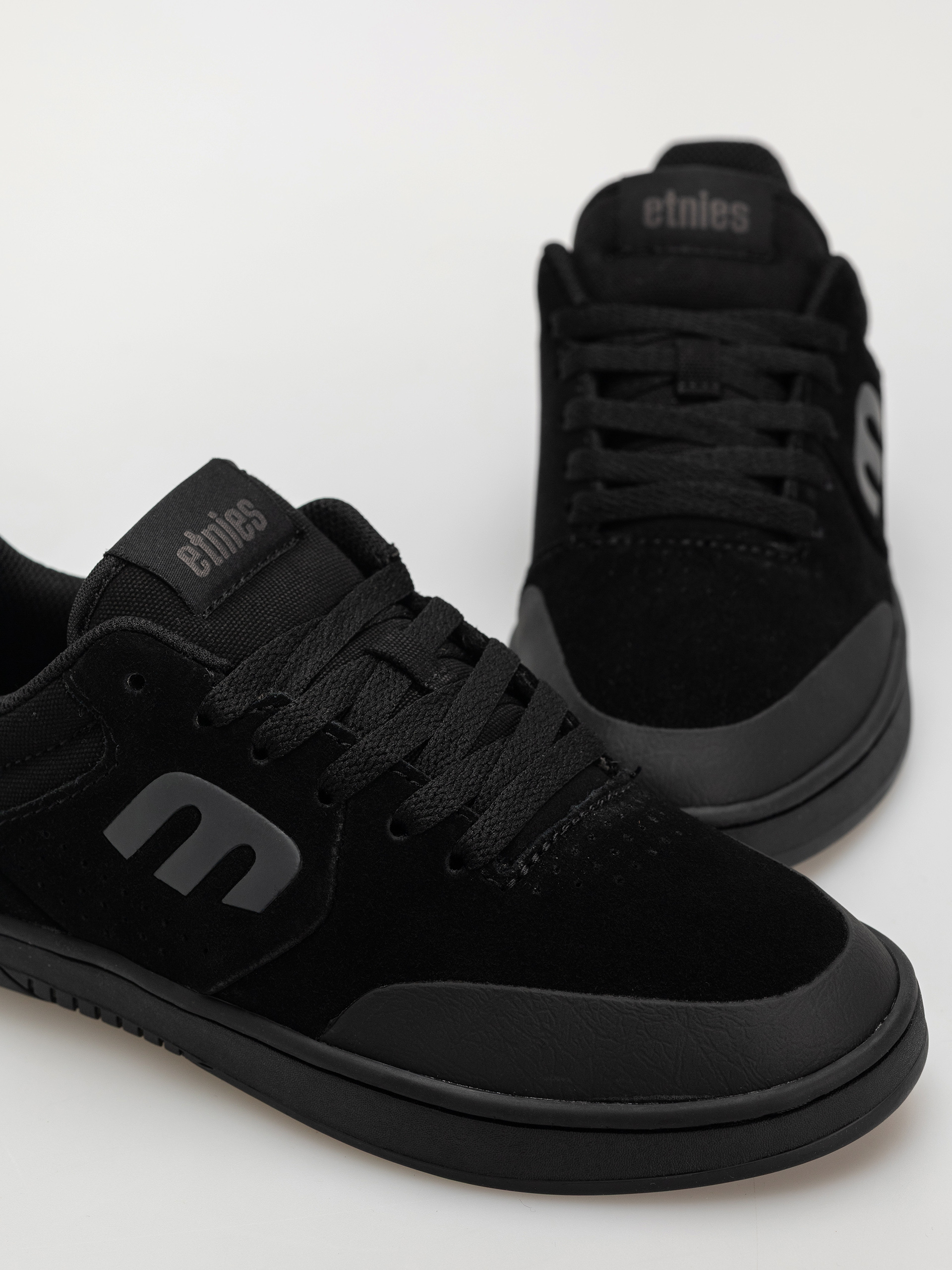 Etnies Marana Shoes (black dirty wash)