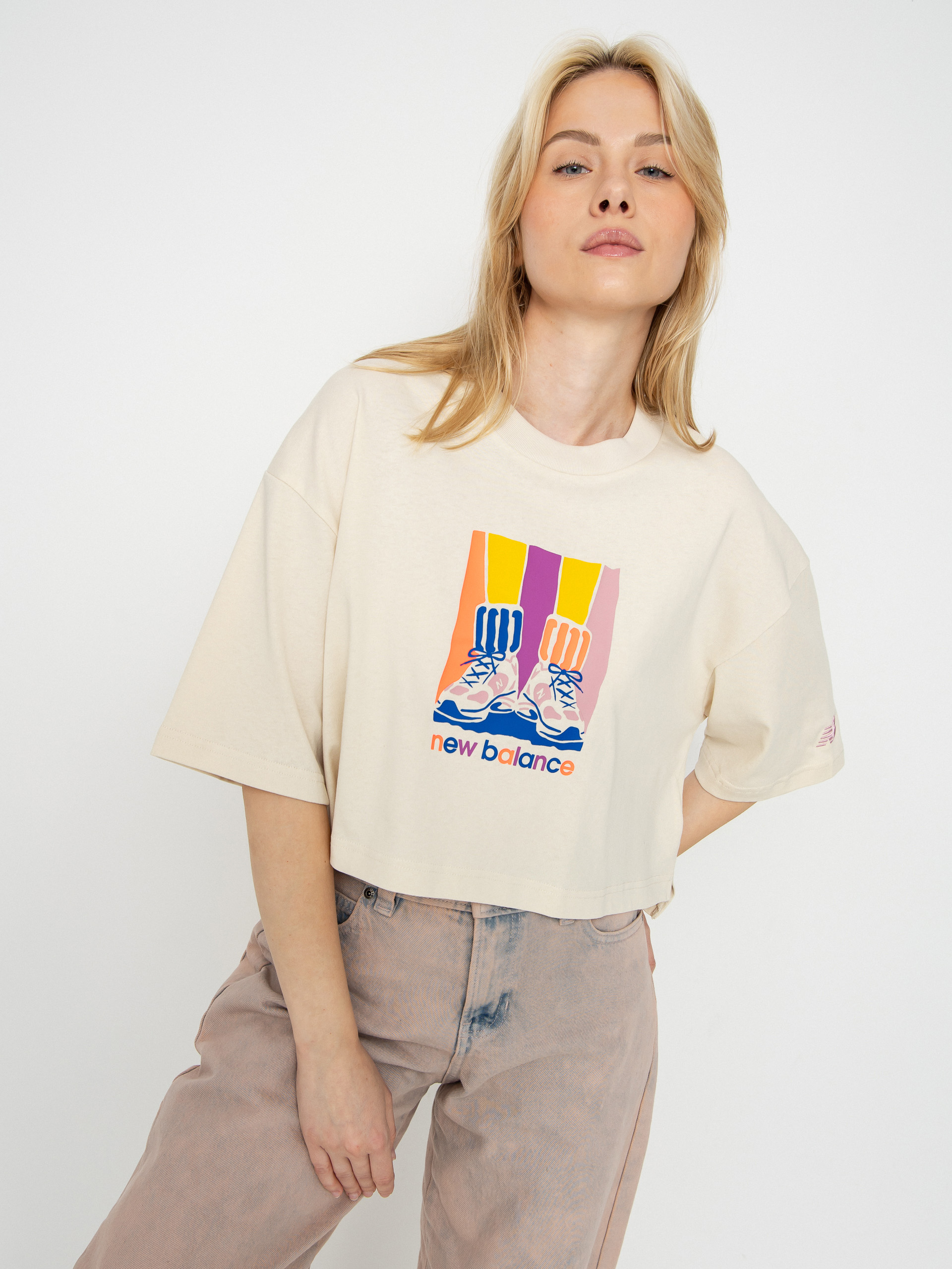 New Balance Athletics Gradient Shoes Wmn T-Shirt (beige)