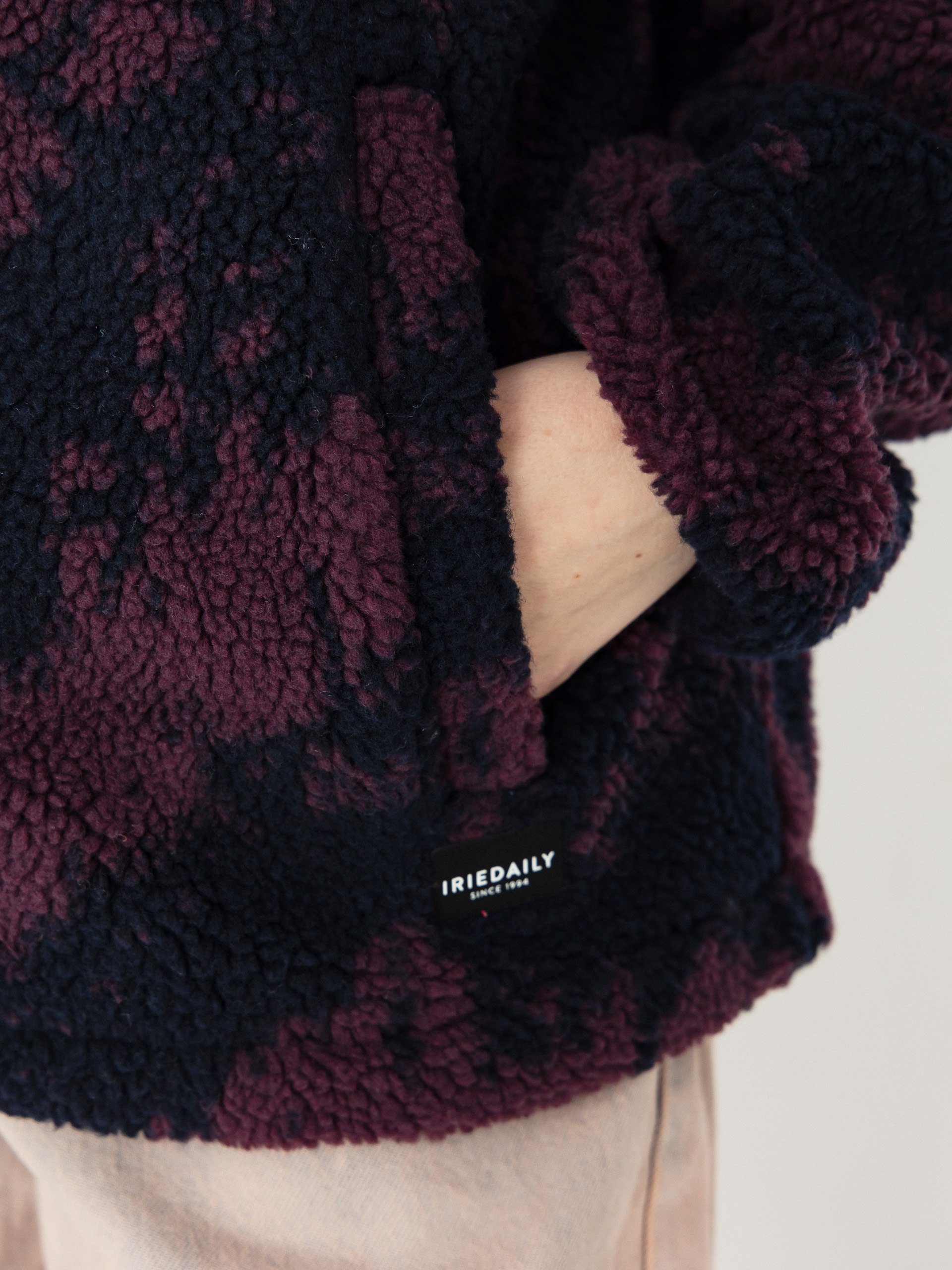 Iriedaily Jacket Pat Teddy Wmn (navy red)