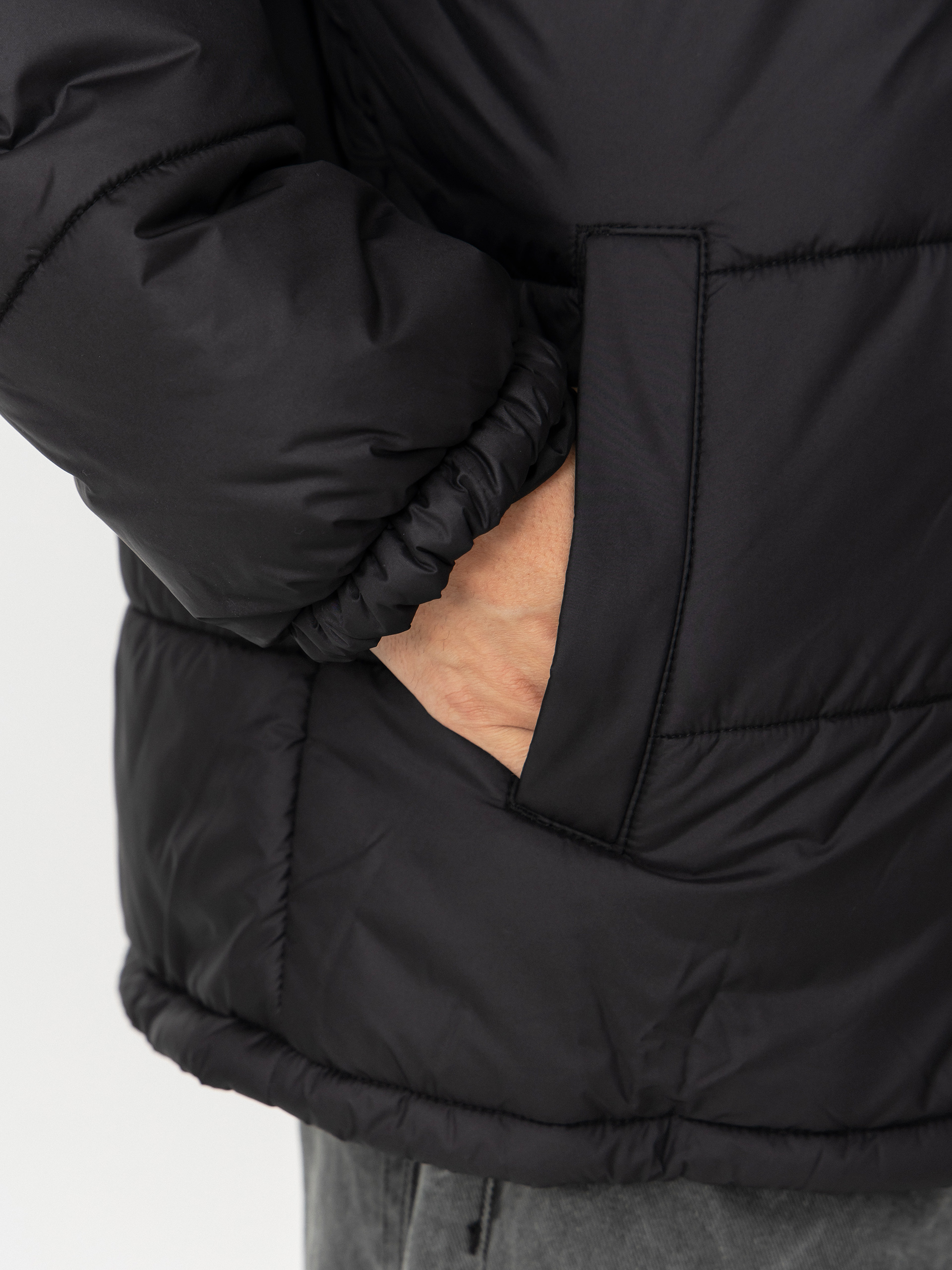 Vans Mte Hillgate Puffer Jacke (black)