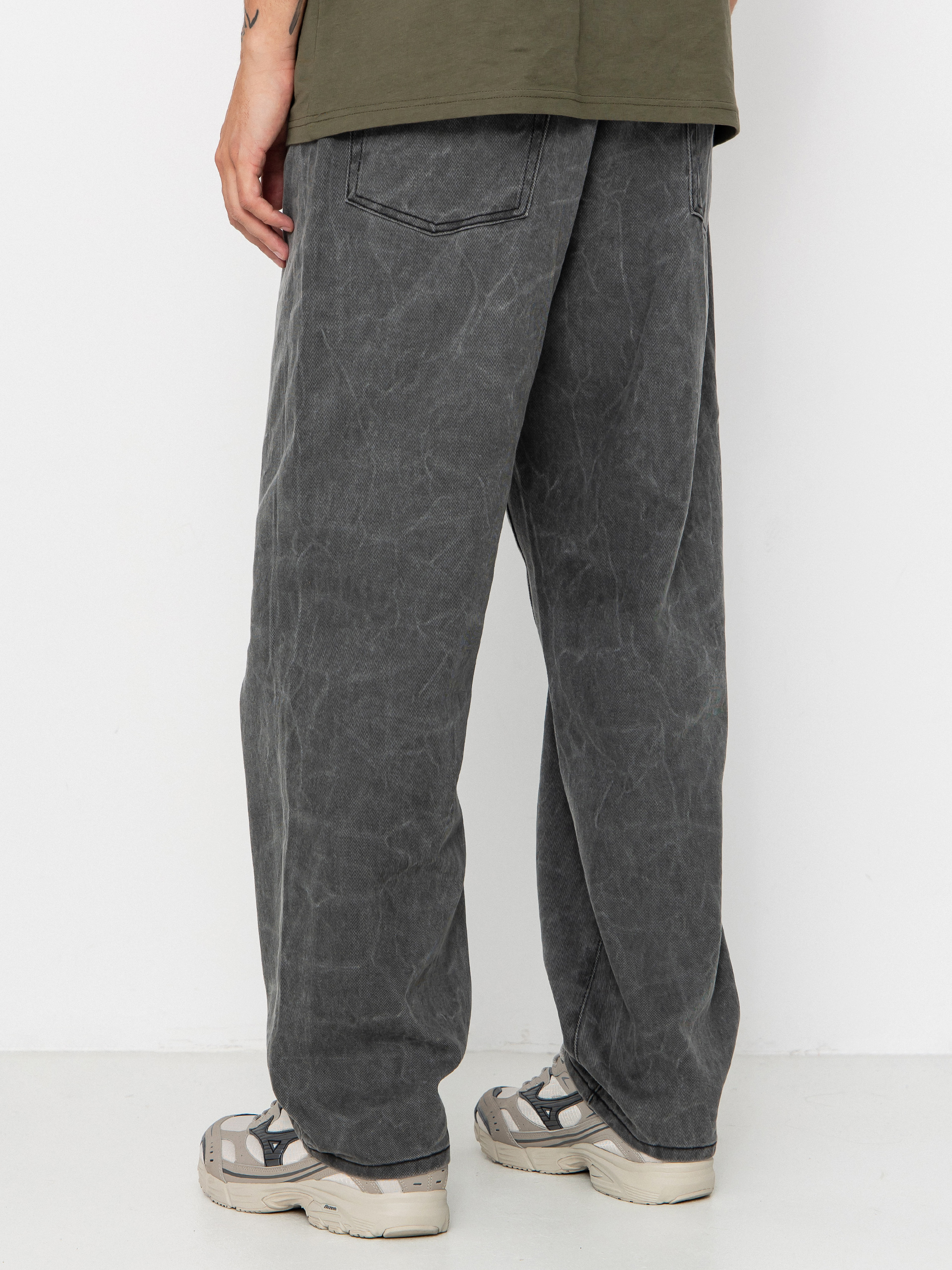 OBEY Classic Wrinkle Baggy Denim Hose (black wrinkle wash)