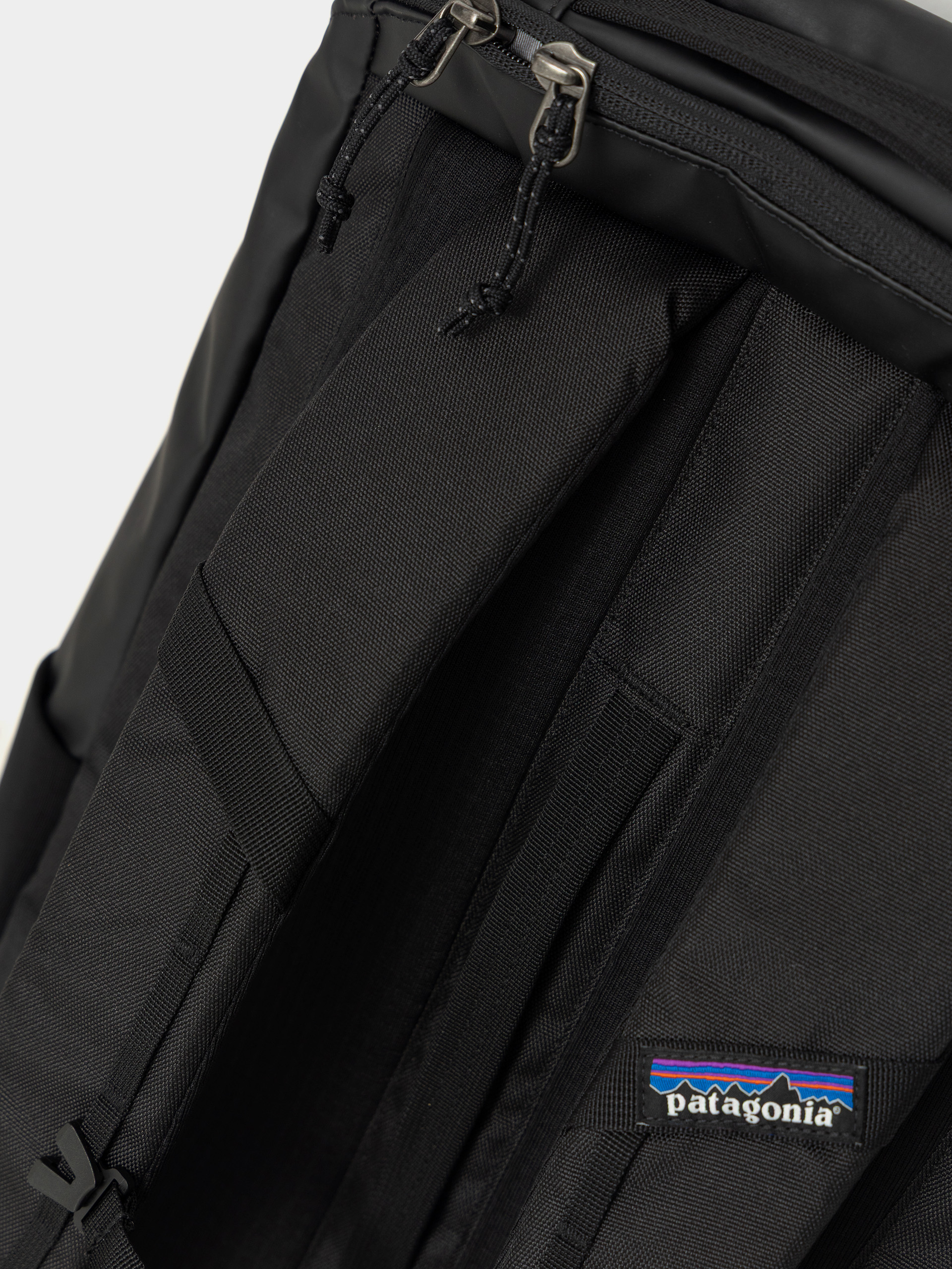 Patagonia Rucksack Black Hole Pack 25L (black w/black)