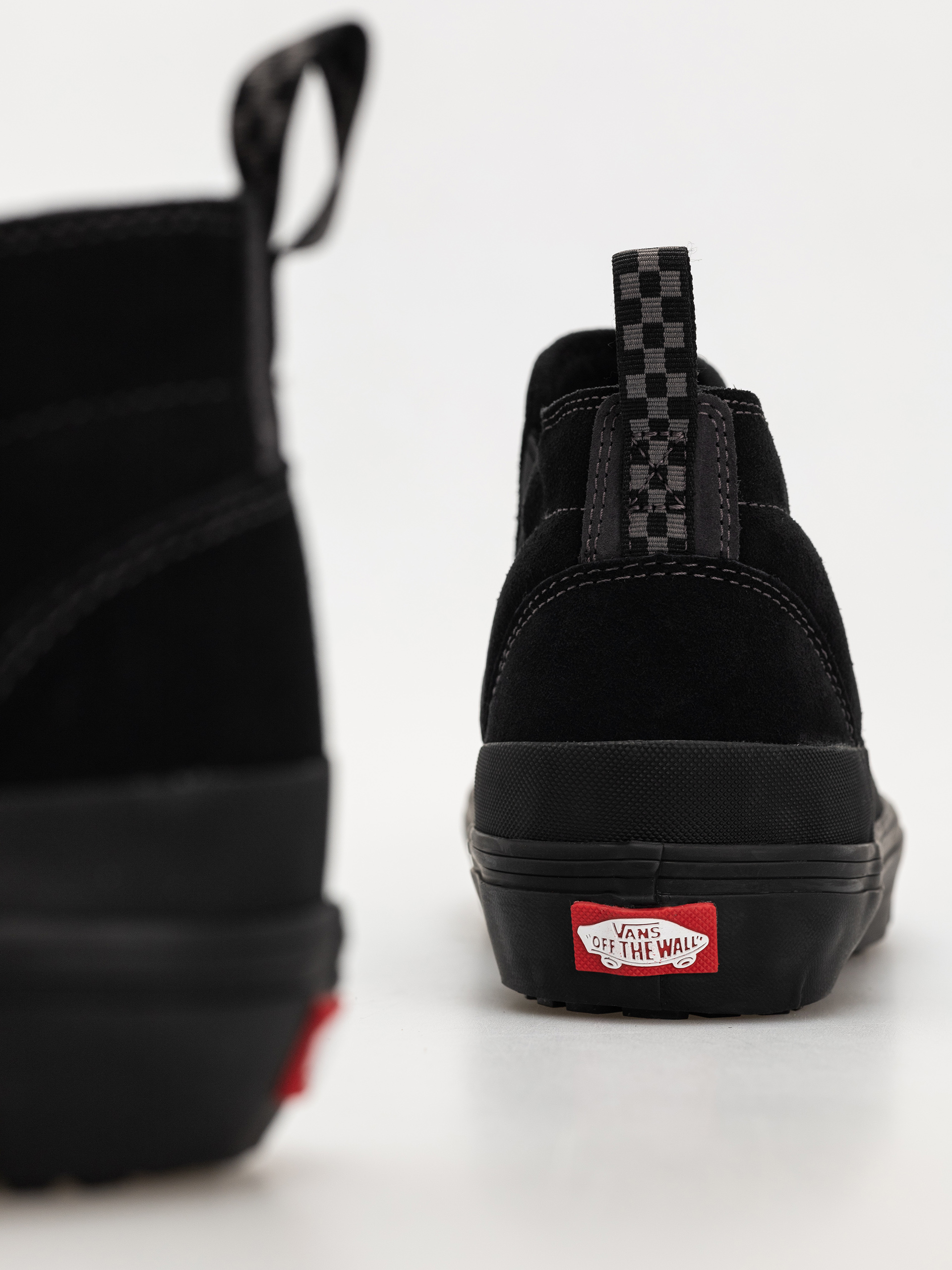 Vans Mte Mid Slip Insulated Shoes (black)