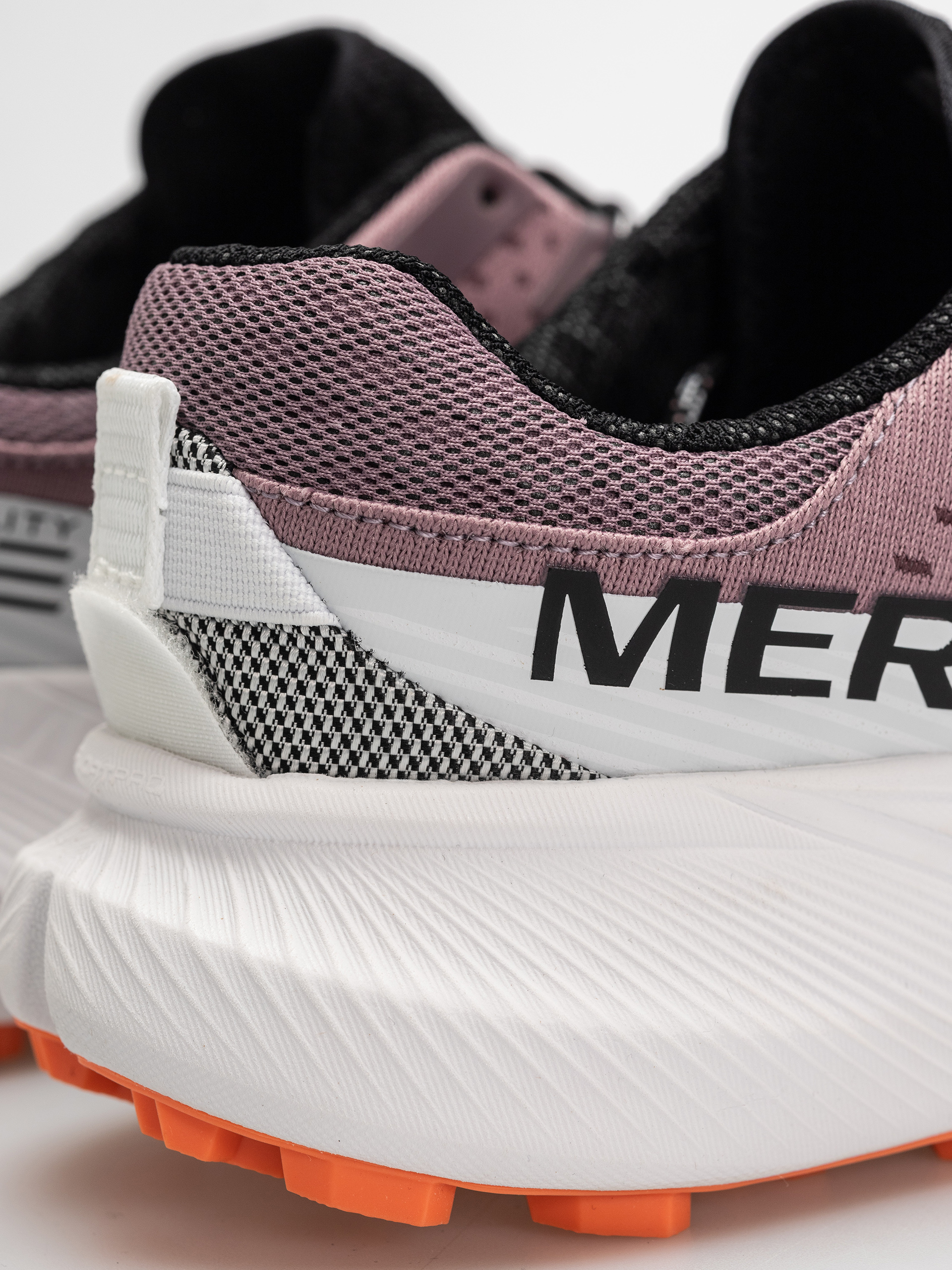 Merrell Agility Peak 5 Shoes (pale cherry)