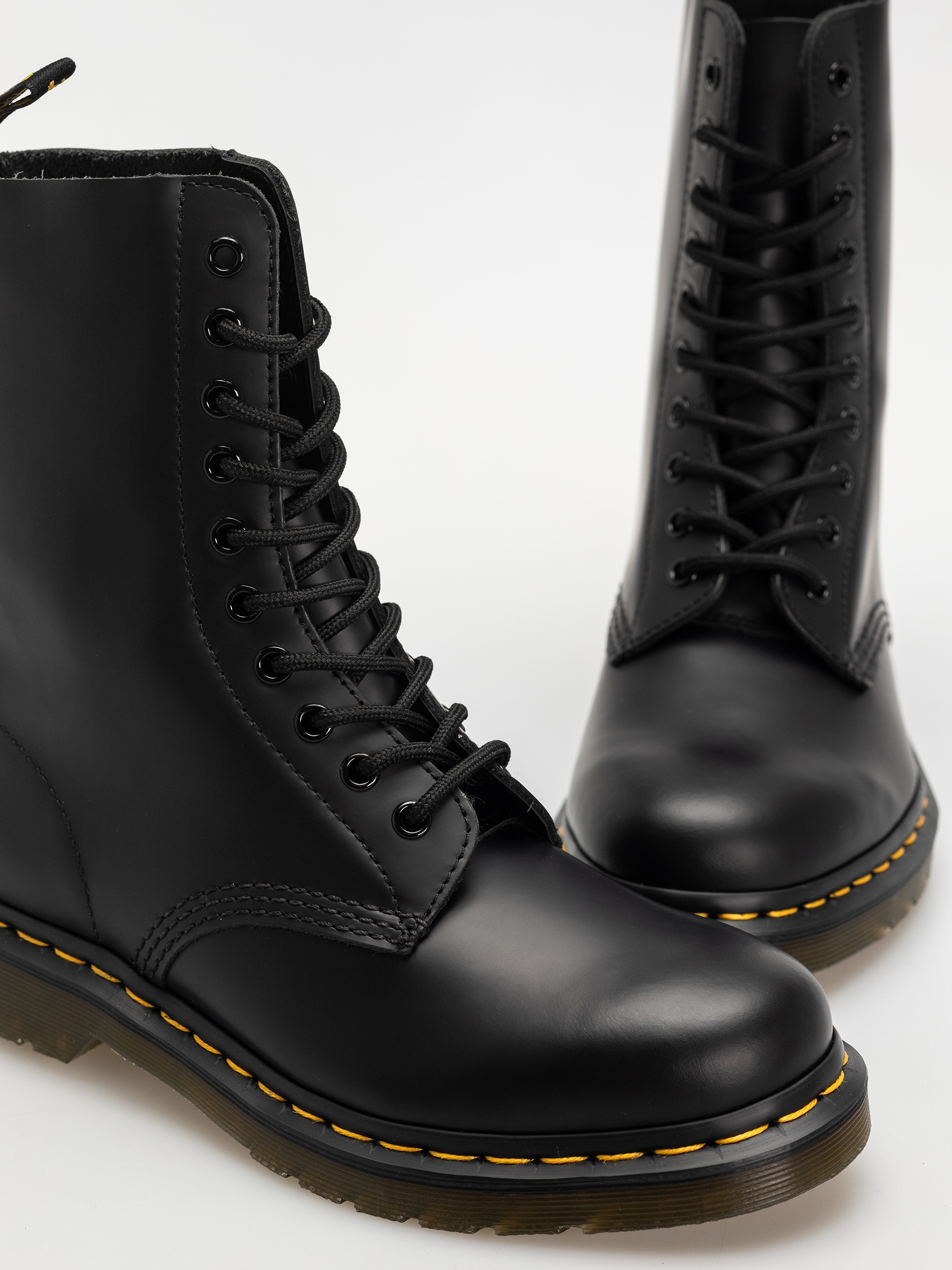 Dr. Martens 1490 Shoes (black smooth)