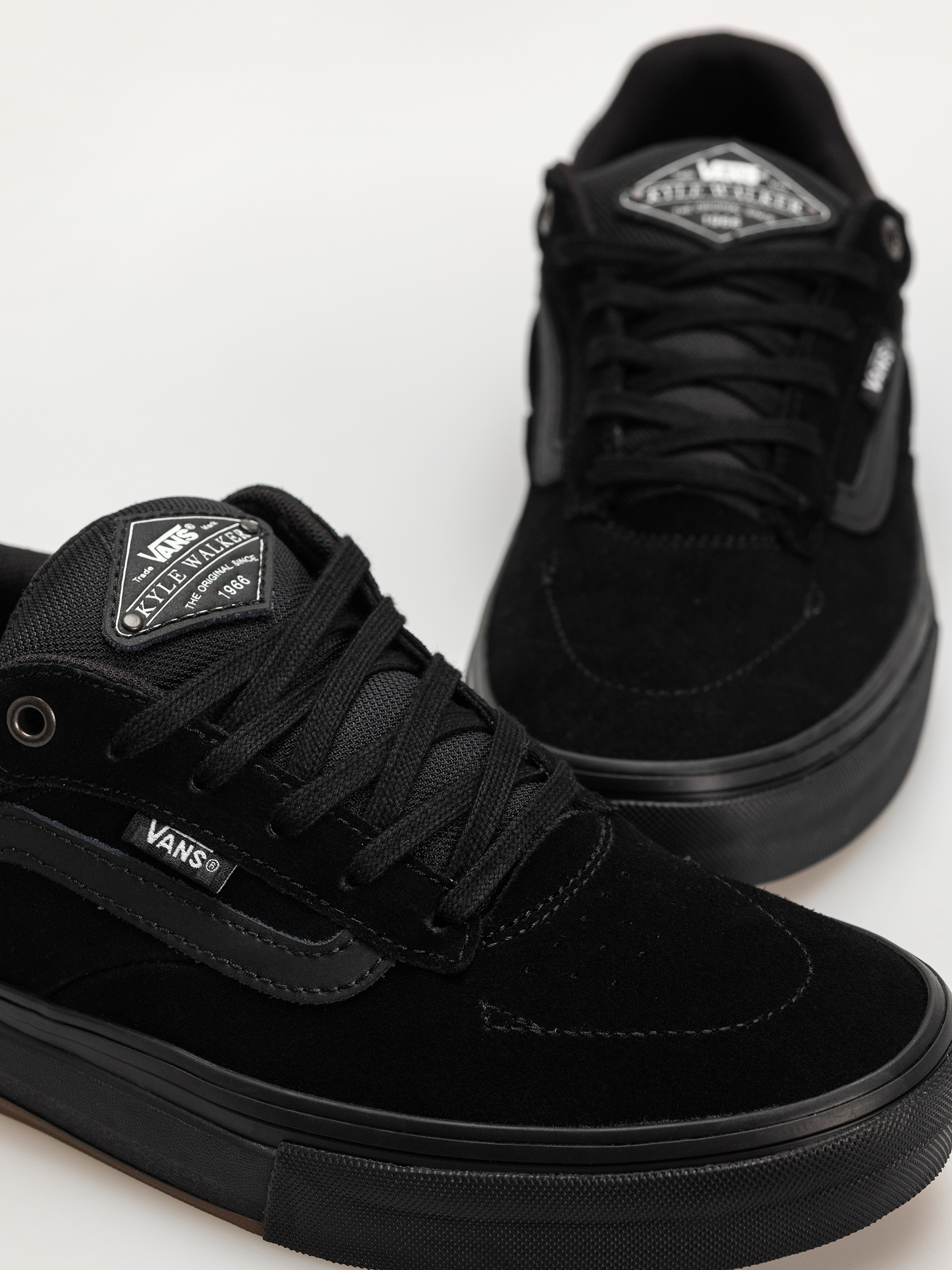 Vans Skate Kyle Walker Wafflecup Shoes (blackout)