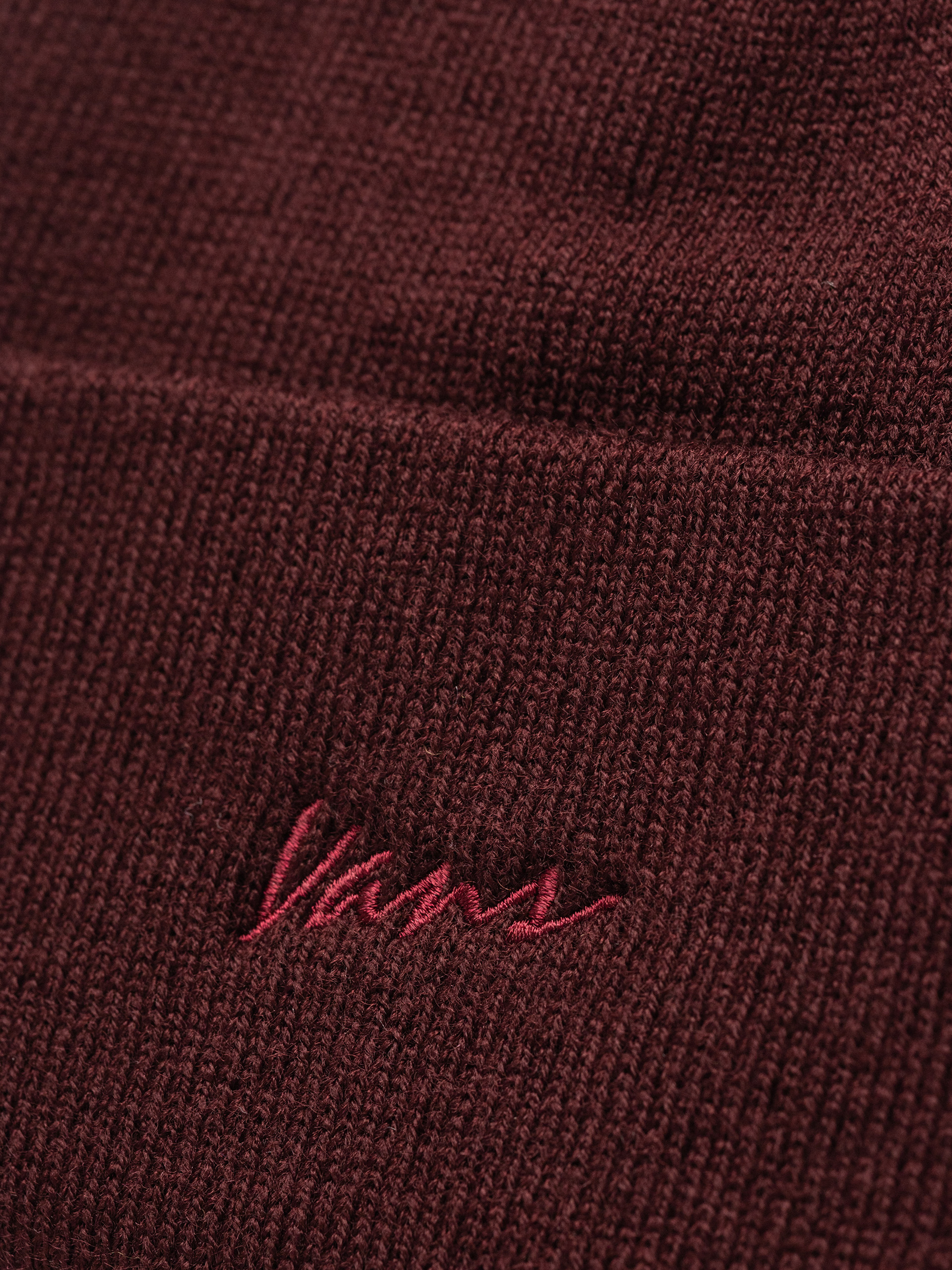 Vans Classic Script Tall Cuff Mütze (dark port)
