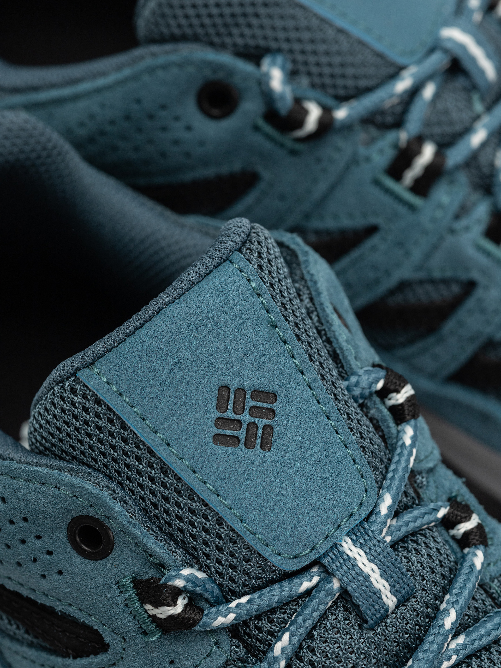 Columbia Crestwood Wmn Shoes (everblue/tea light)