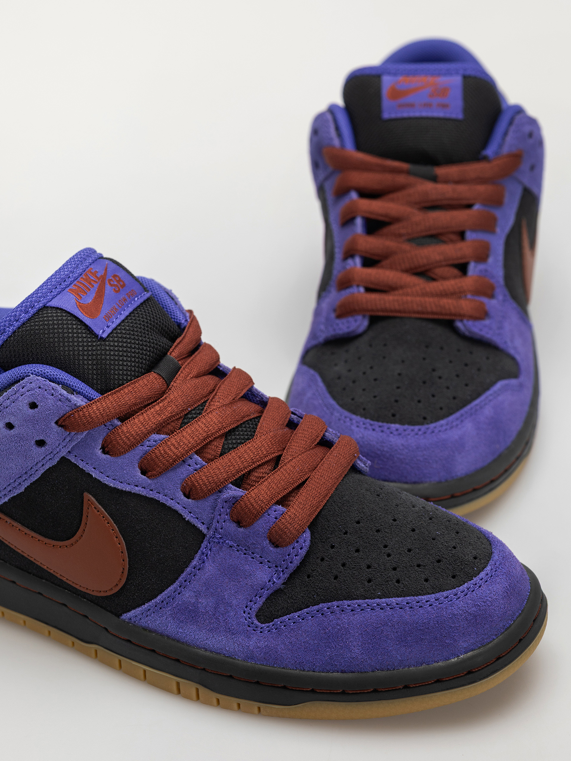 Nike SB Dunk Low Pro Shoes (persian violet/cinnamon off noir)