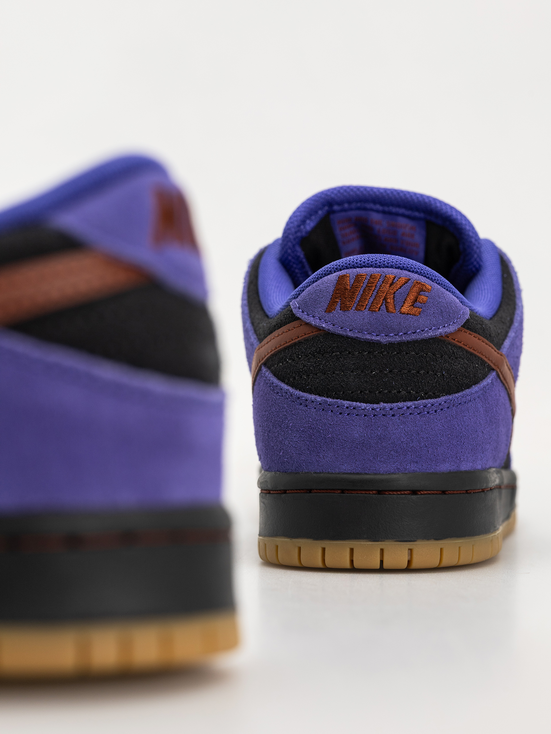 Nike SB Dunk Low Pro Shoes (persian violet/cinnamon off noir)