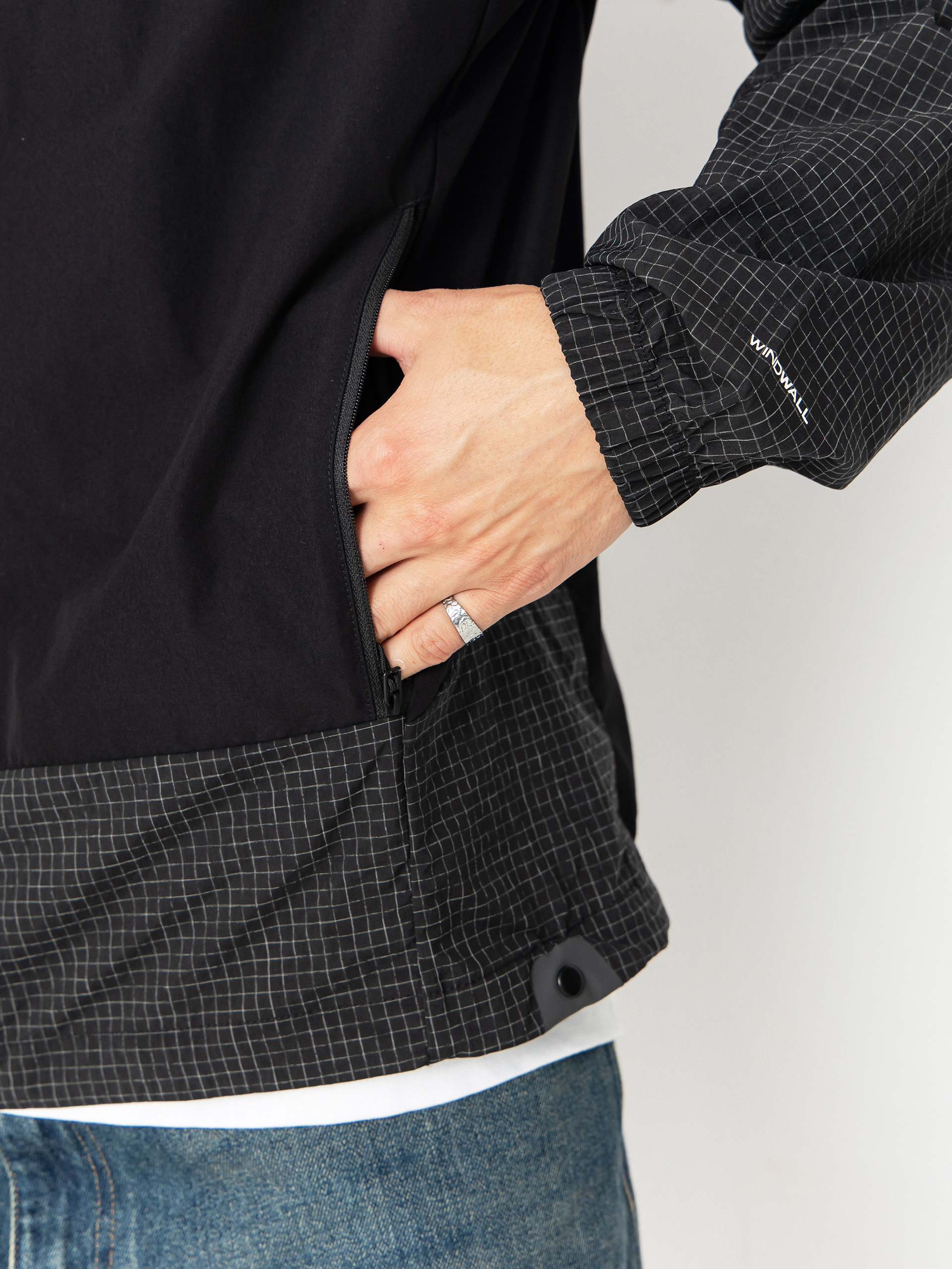 The North Face Hke Utility Wind Jacket (tnf black)