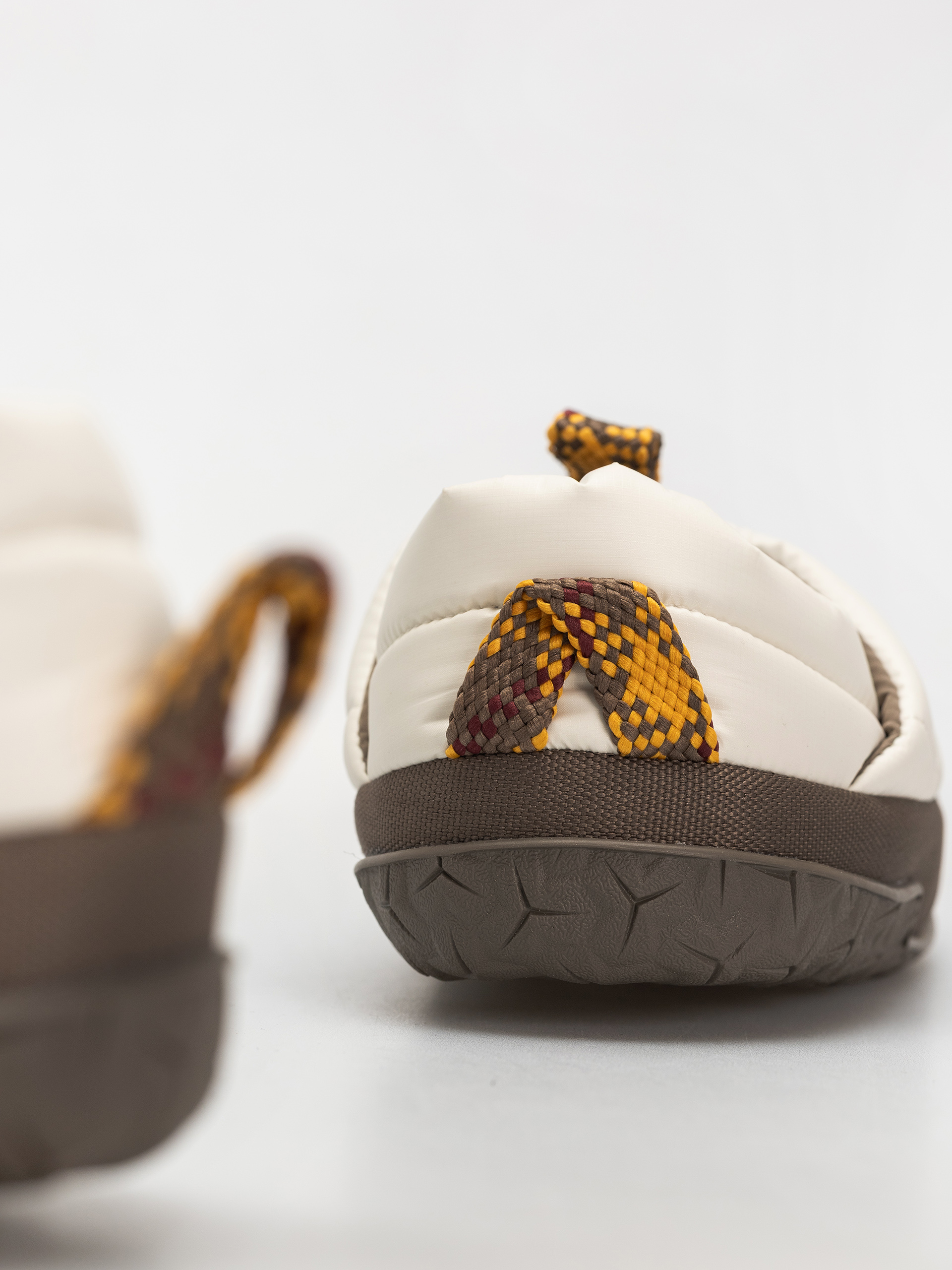 The North Face Shoes Nuptse Mule Wmn (white dune/mocha brown)