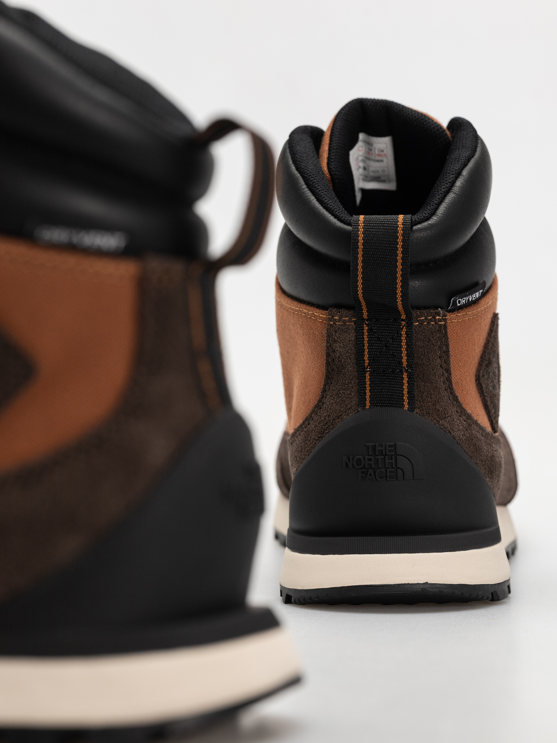 The North Face Shoes Back To Berkeley Iv Textile Wp (burnt umber/mars dust)