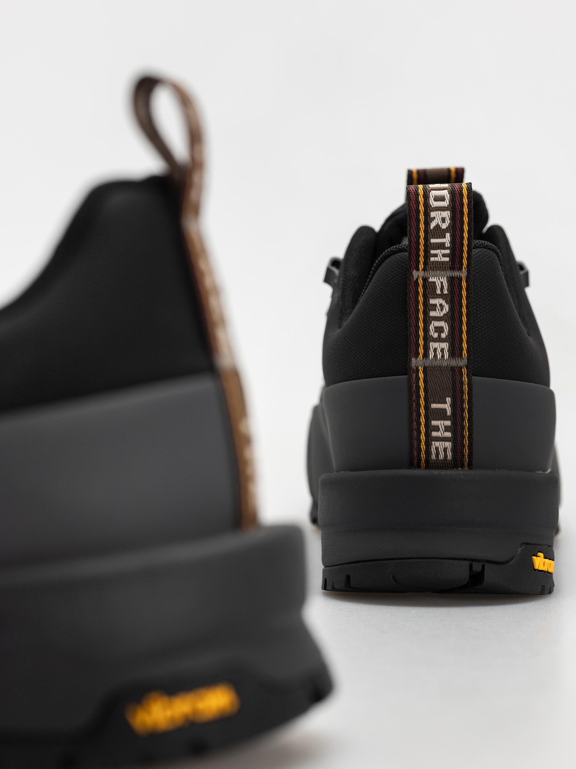 The North Face Shoes Glenclyffe Low Gore Tex (tnf black/anthracite gr)