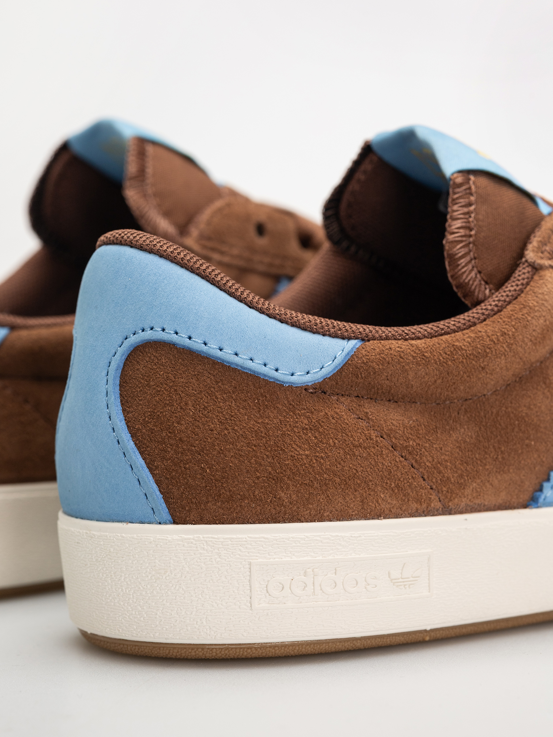 adidas Shoes Nora (prebrn/ltblue/gum4)