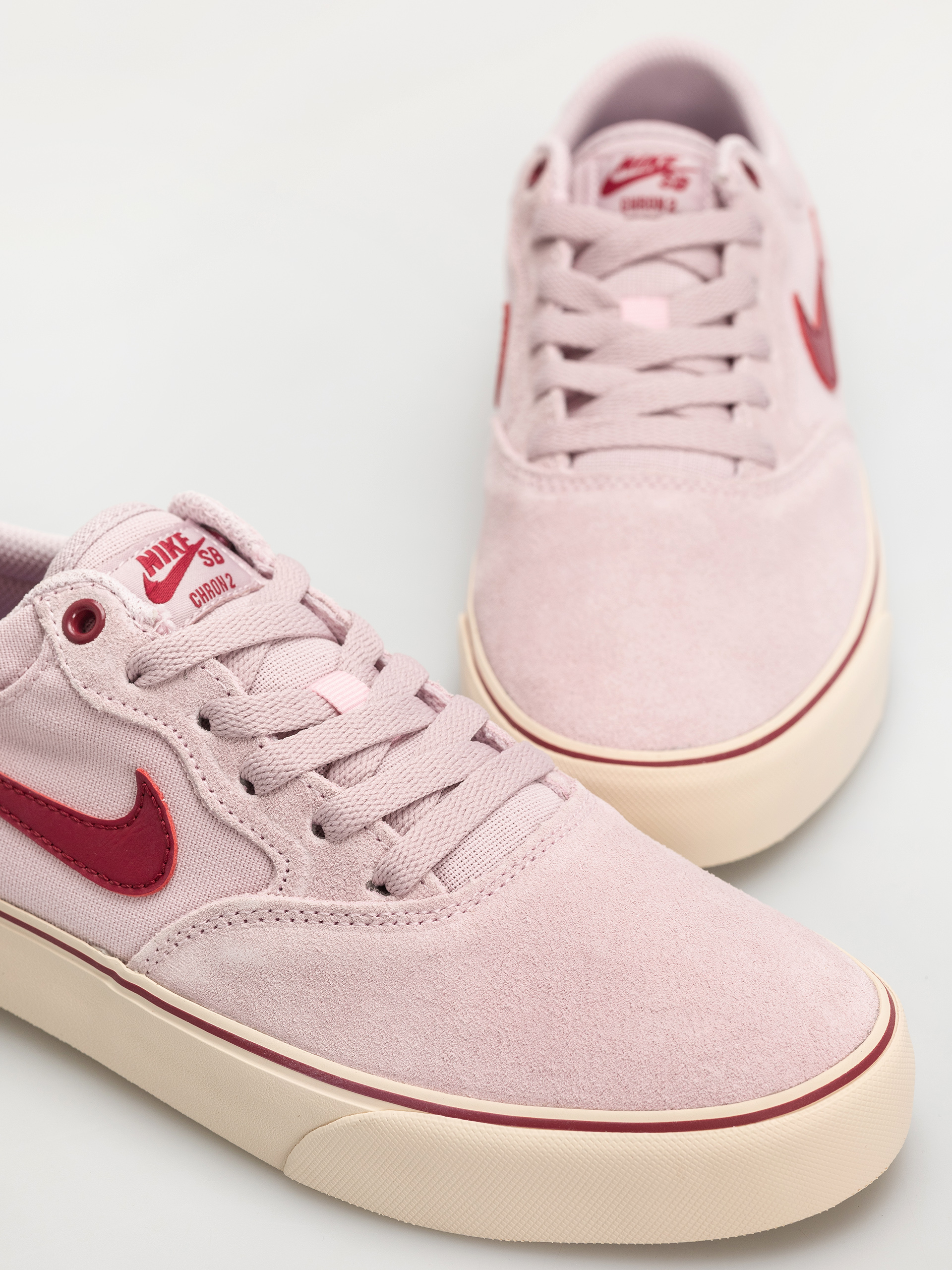 Nike SB Chron 2 Shoes (pink foam/noble red pearl white)
