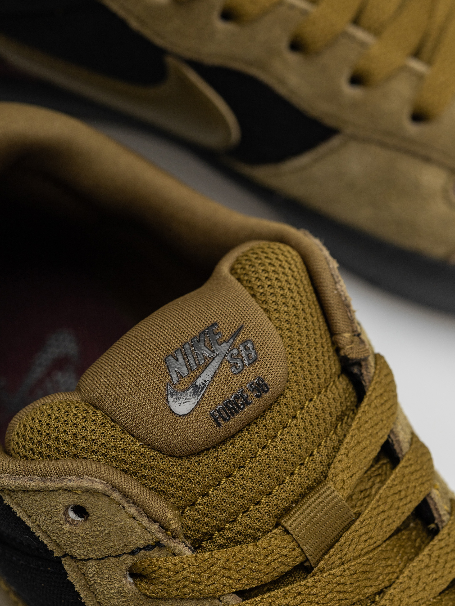 Nike SB Force 58 Schuhe (black/olive flak burgundy crush off noir)