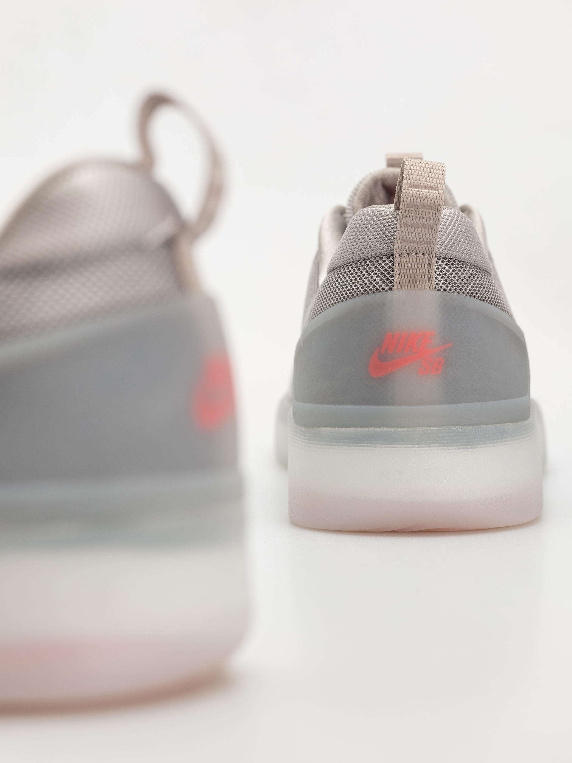 Nike SB Schuhe Zoom Nyjah 4 (college grey/mink brown light silver)