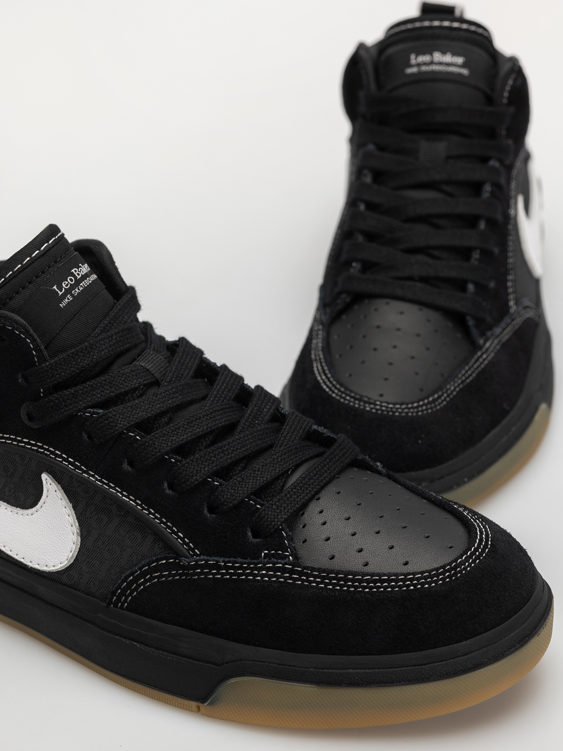 Nike SB Shoes React Leo (black/white black gum light brown)