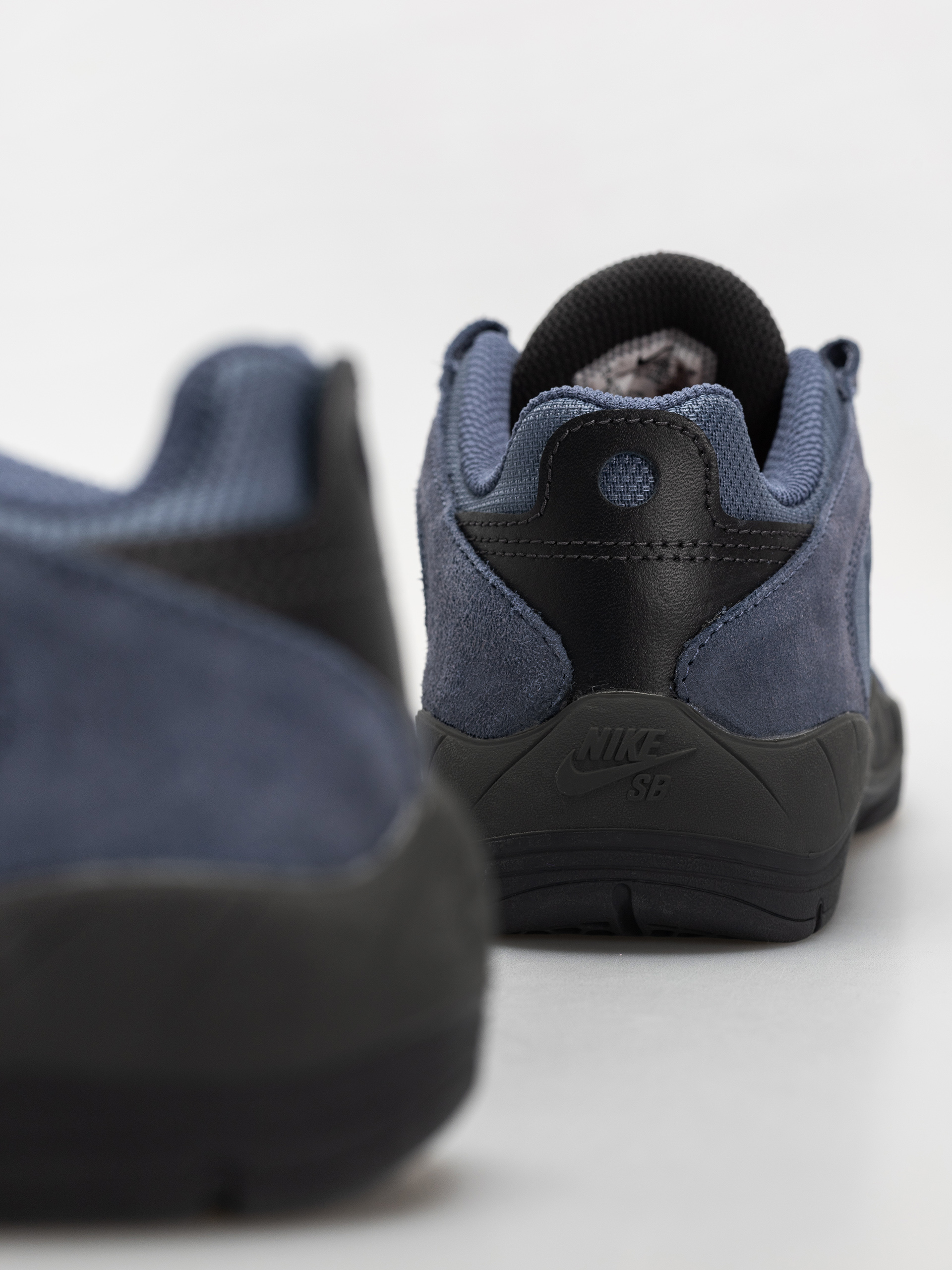 Nike SB Shoes Vertebrae (diffused blue/campfire orange anthracite)