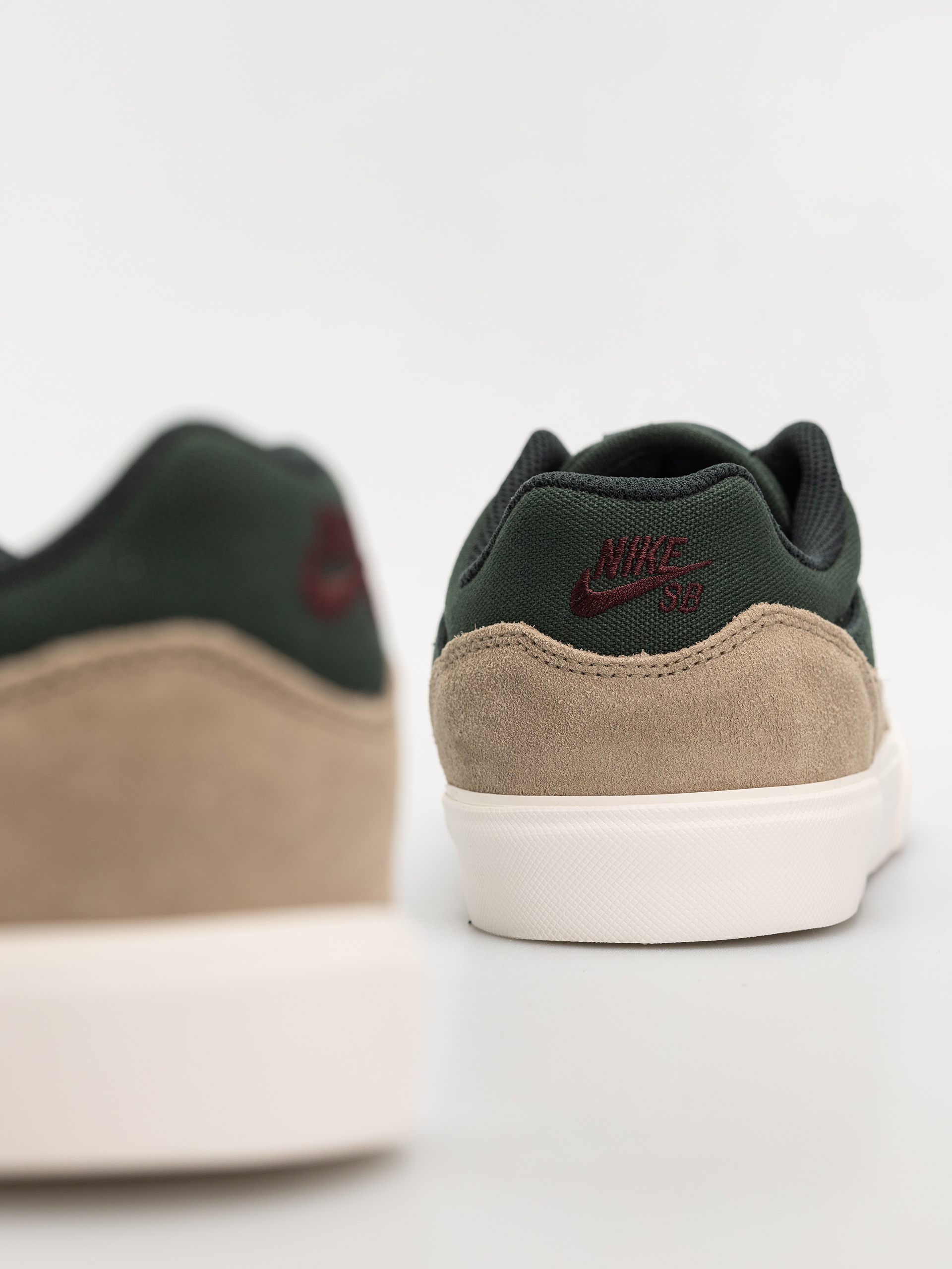 Nike SB Schuhe Malor (seaweed/burgundy crush khaki phantom)