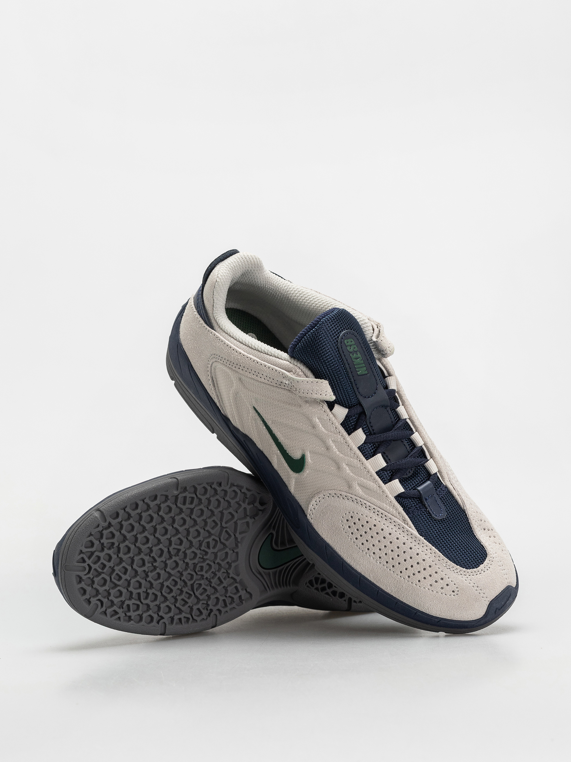 nike sb trainers size 6